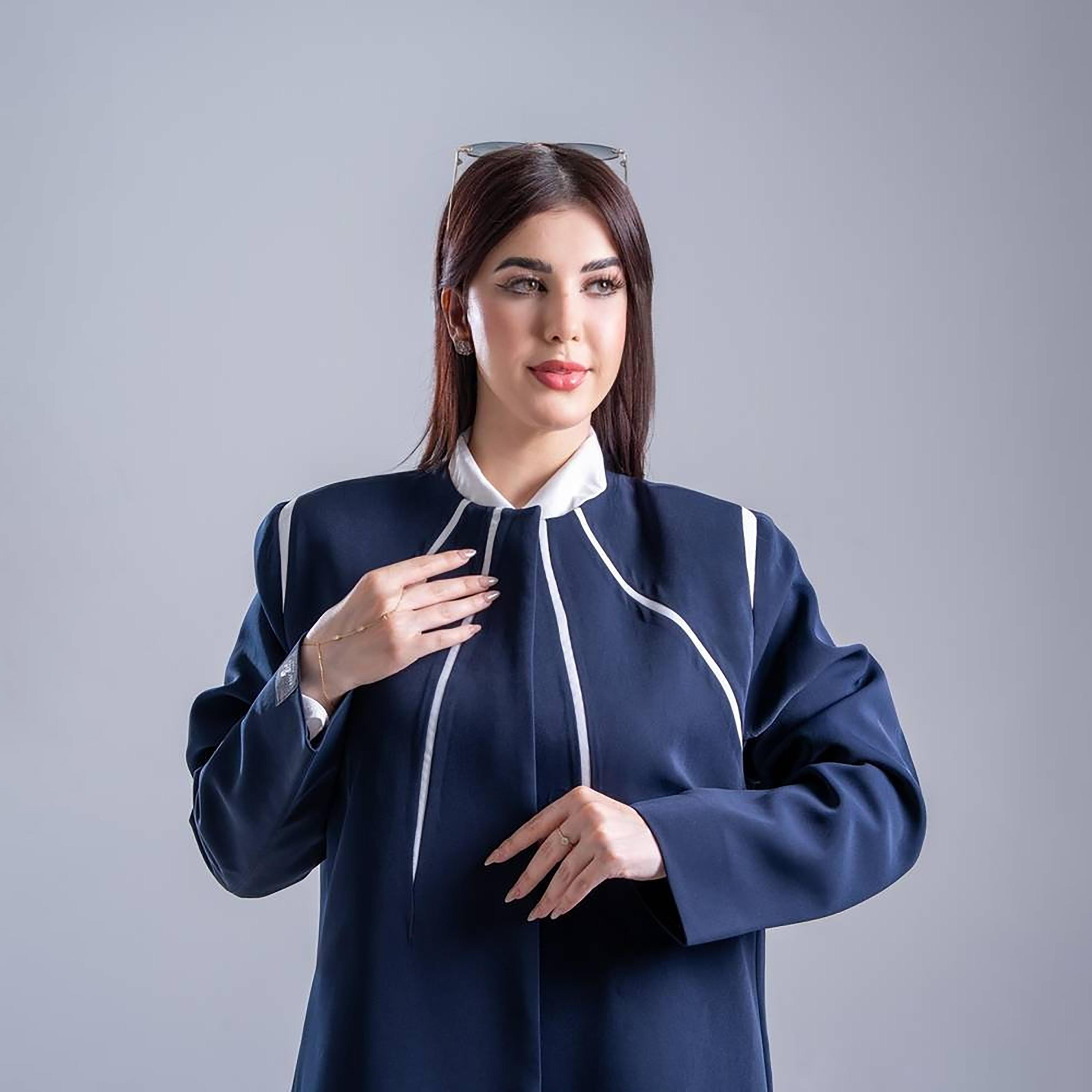 Elegant Hijab Contrast Piping Detail Crepe Women's Half Cloche Abaya-women-arabicclothing-abayas-image-2