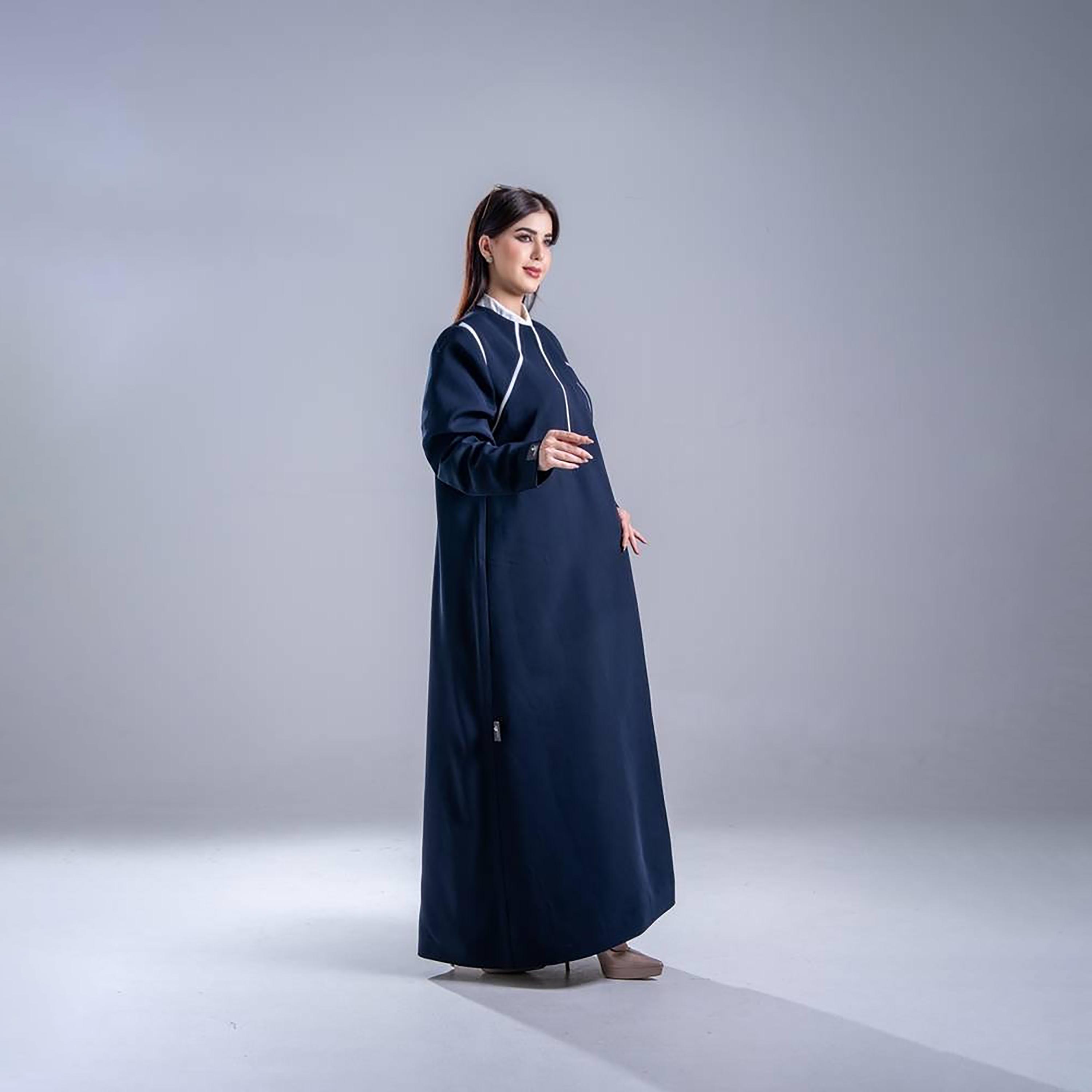 Elegant Hijab Contrast Piping Detail Crepe Women's Half Cloche Abaya-women-arabicclothing-abayas-image-4