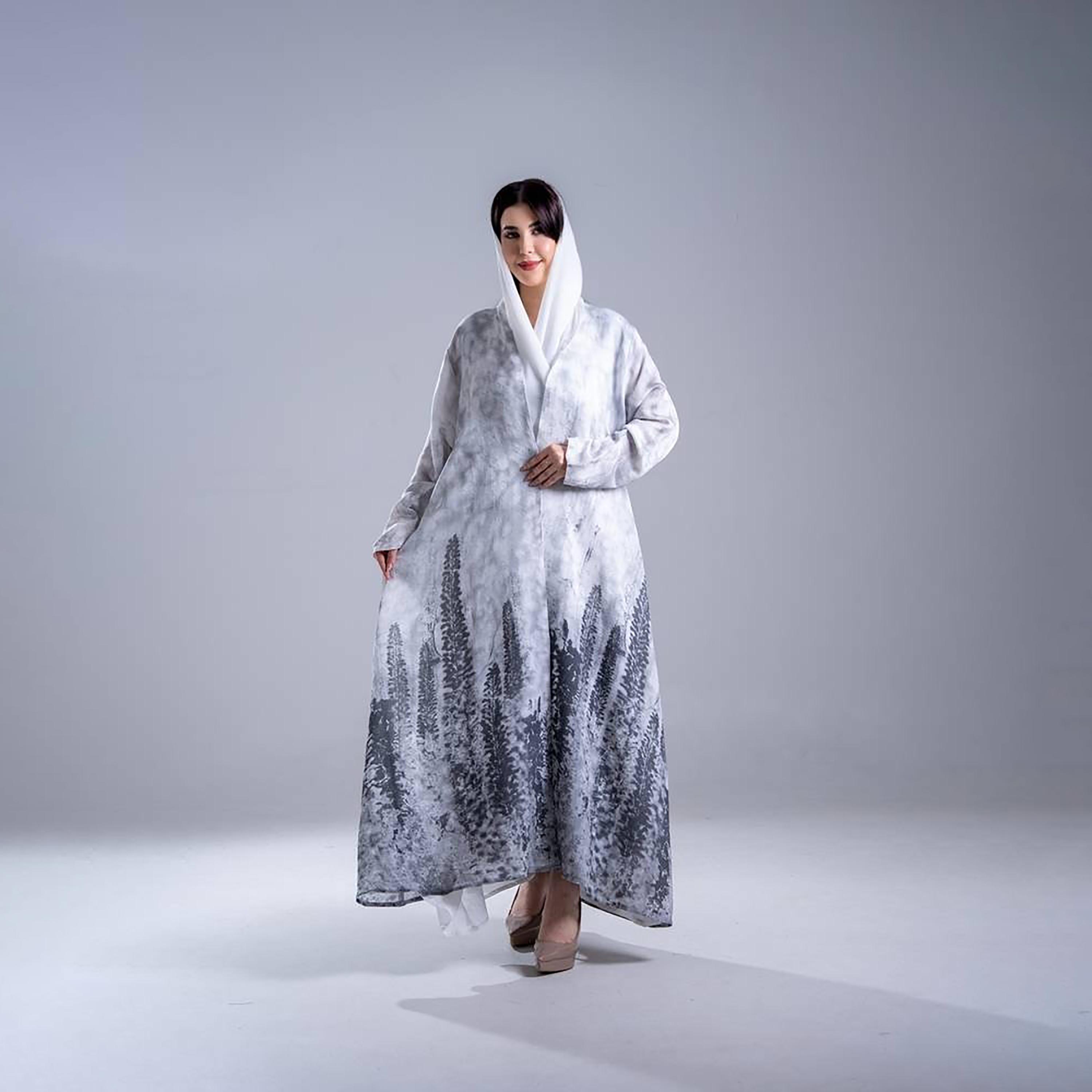 عباية كريب نسائية بقصة نصف كلوش واسعة بطبعة تجريدية مع حجاب من إليجانت حجاب-women-arabicclothing-abayas-image-1