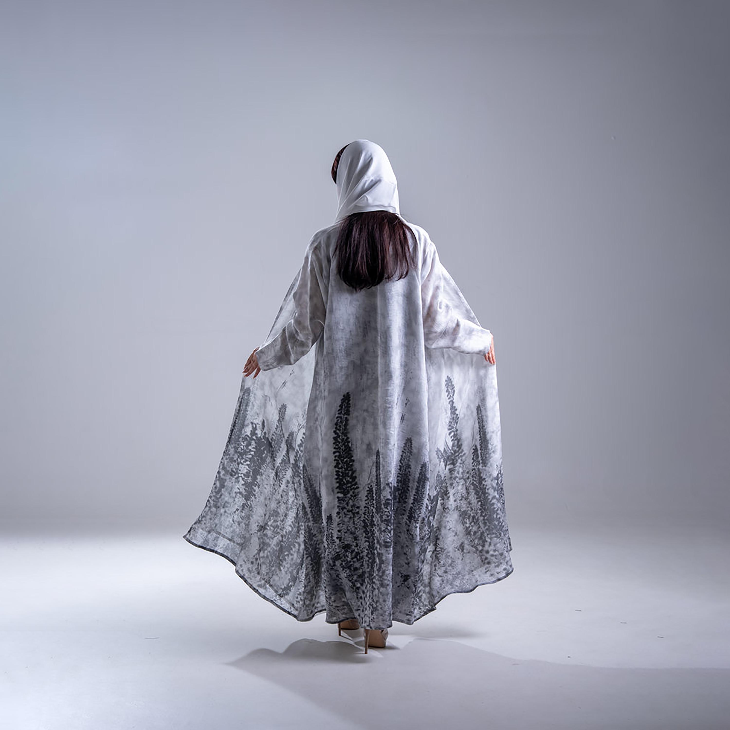 عباية كريب نسائية بقصة نصف كلوش واسعة بطبعة تجريدية مع حجاب من إليجانت حجاب-women-arabicclothing-abayas-image-5