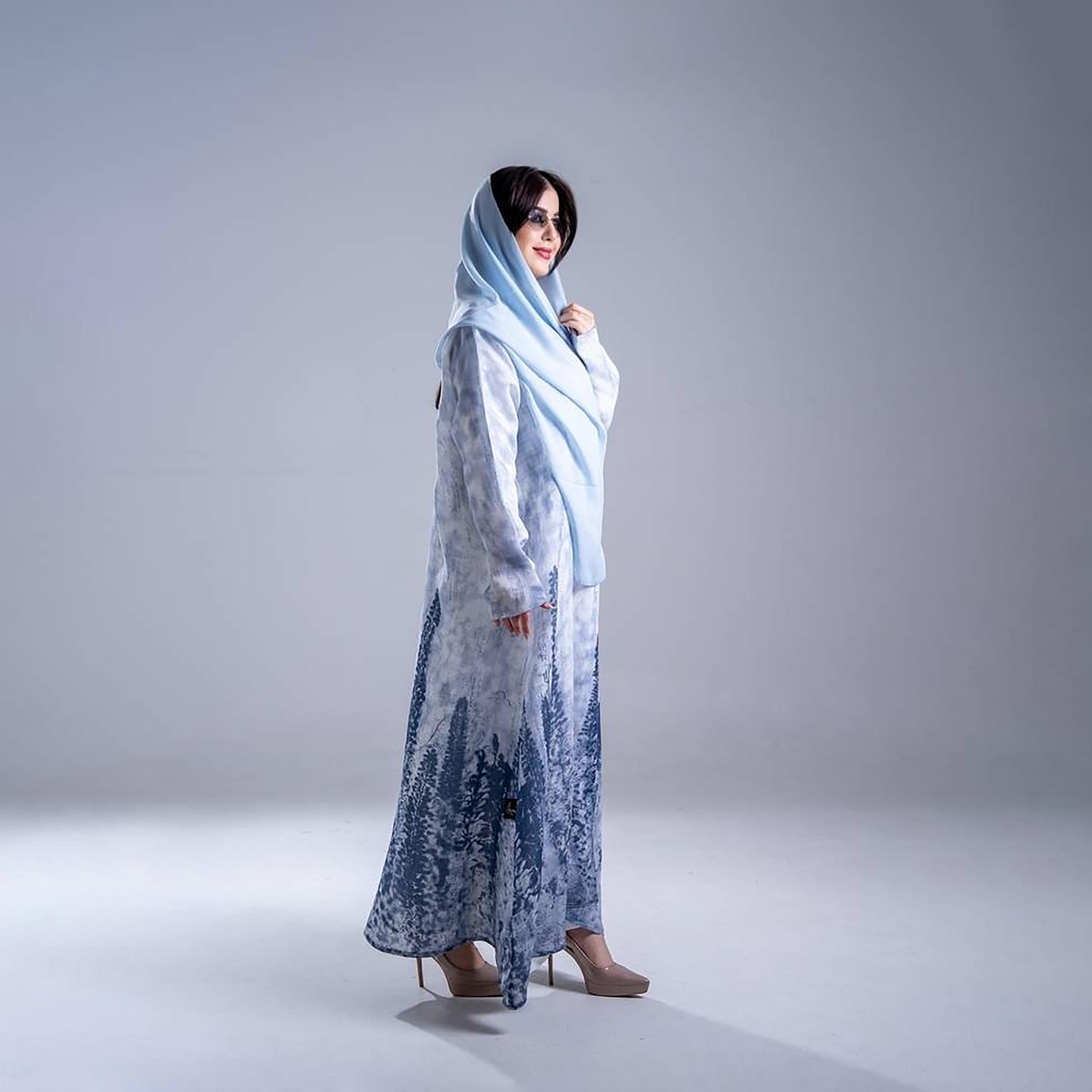 Elegant Hijab Abstract Print Crepe Women's Flared Half Cloche Abaya with Hijab-women-arabicclothing-abayas-image-4