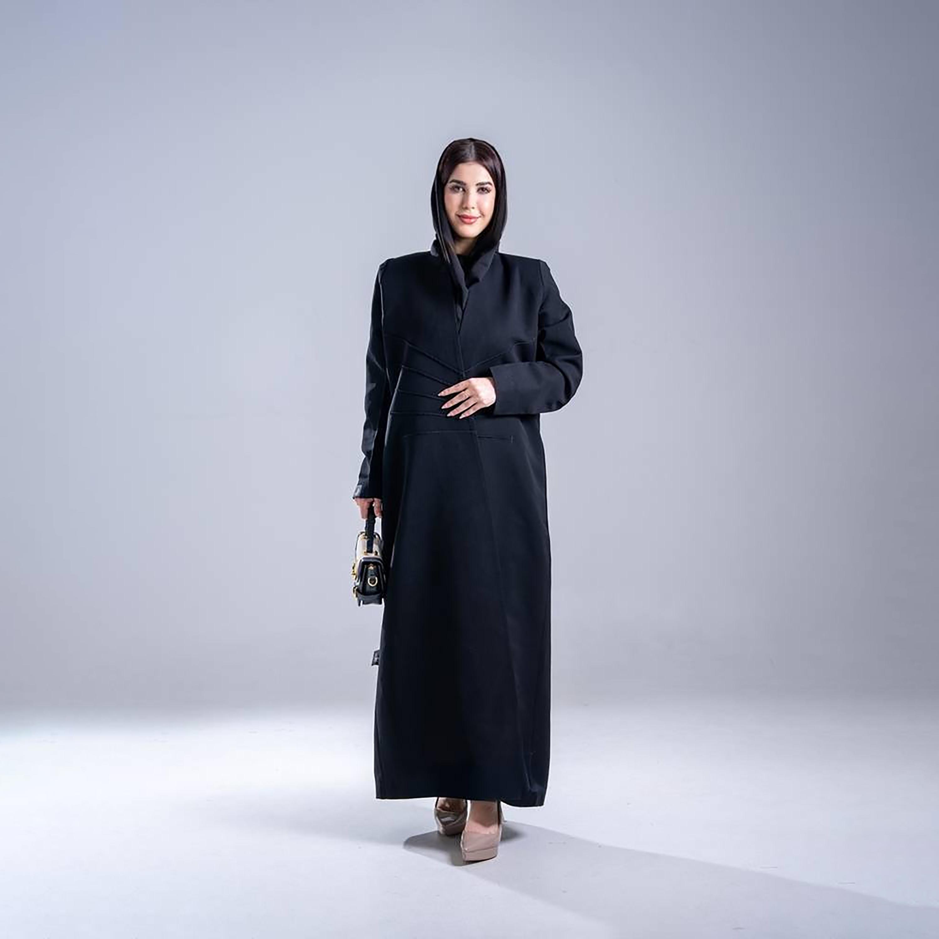 عباية كريب نسائية بقصة نصف كلوش مع تفاصيل خياطة بارزة وحجاب من إليجانت حجاب-women-arabicclothing-abayas-image-1