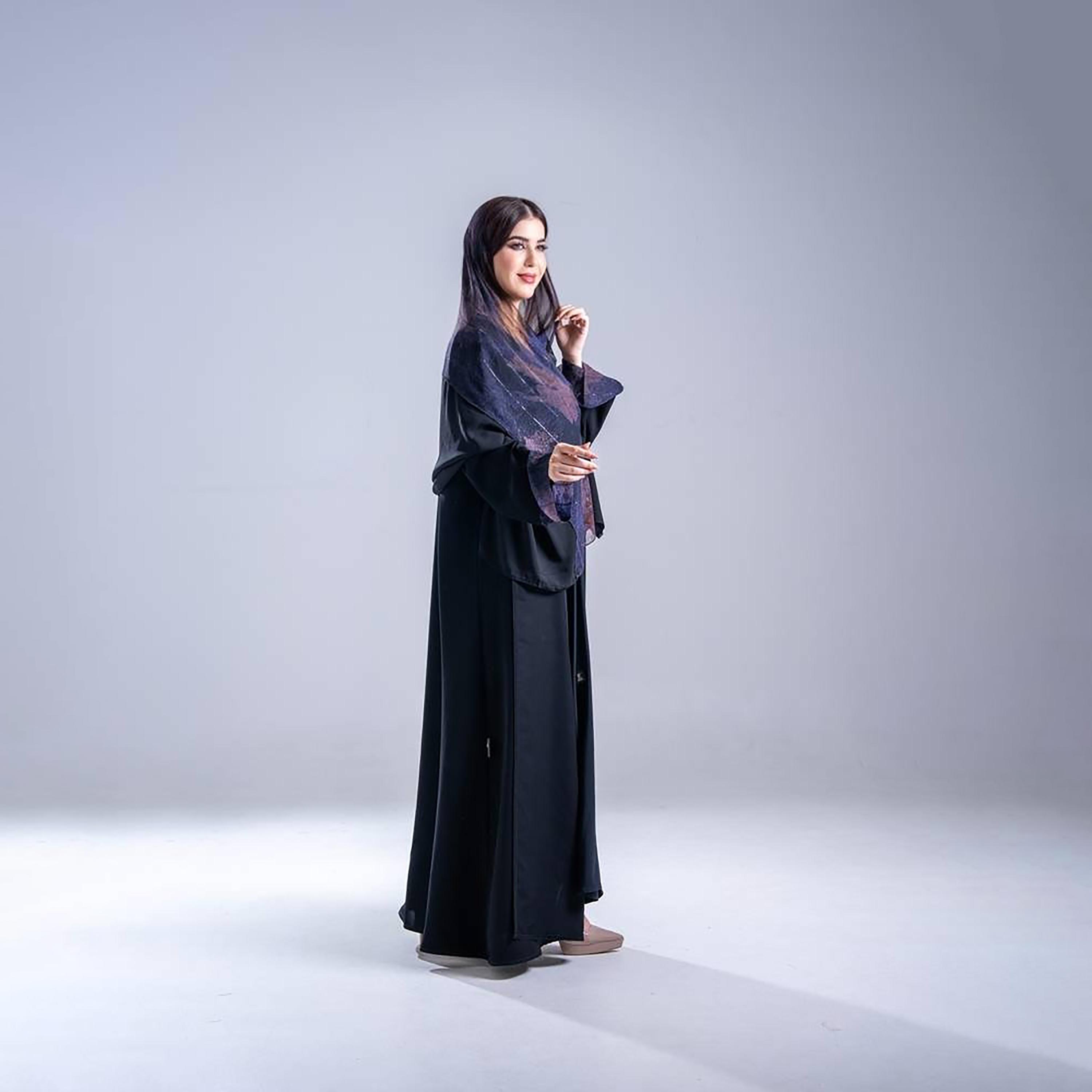 عباية كريب نسائية سادة بقصة نصف كلوش واسعة مع حجاب من إليجانت حجاب-women-arabicclothing-abayas-image-4