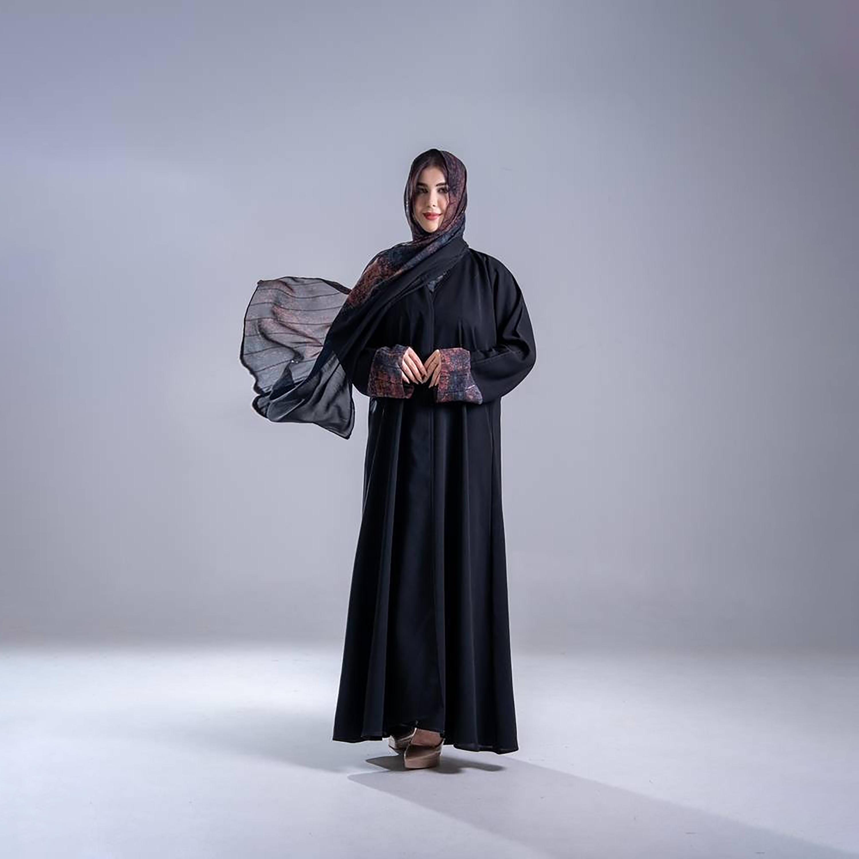 عباية كريب نسائية سادة بقصة نصف كلوش واسعة مع حجاب من إليجانت حجاب-women-arabicclothing-abayas-image-2