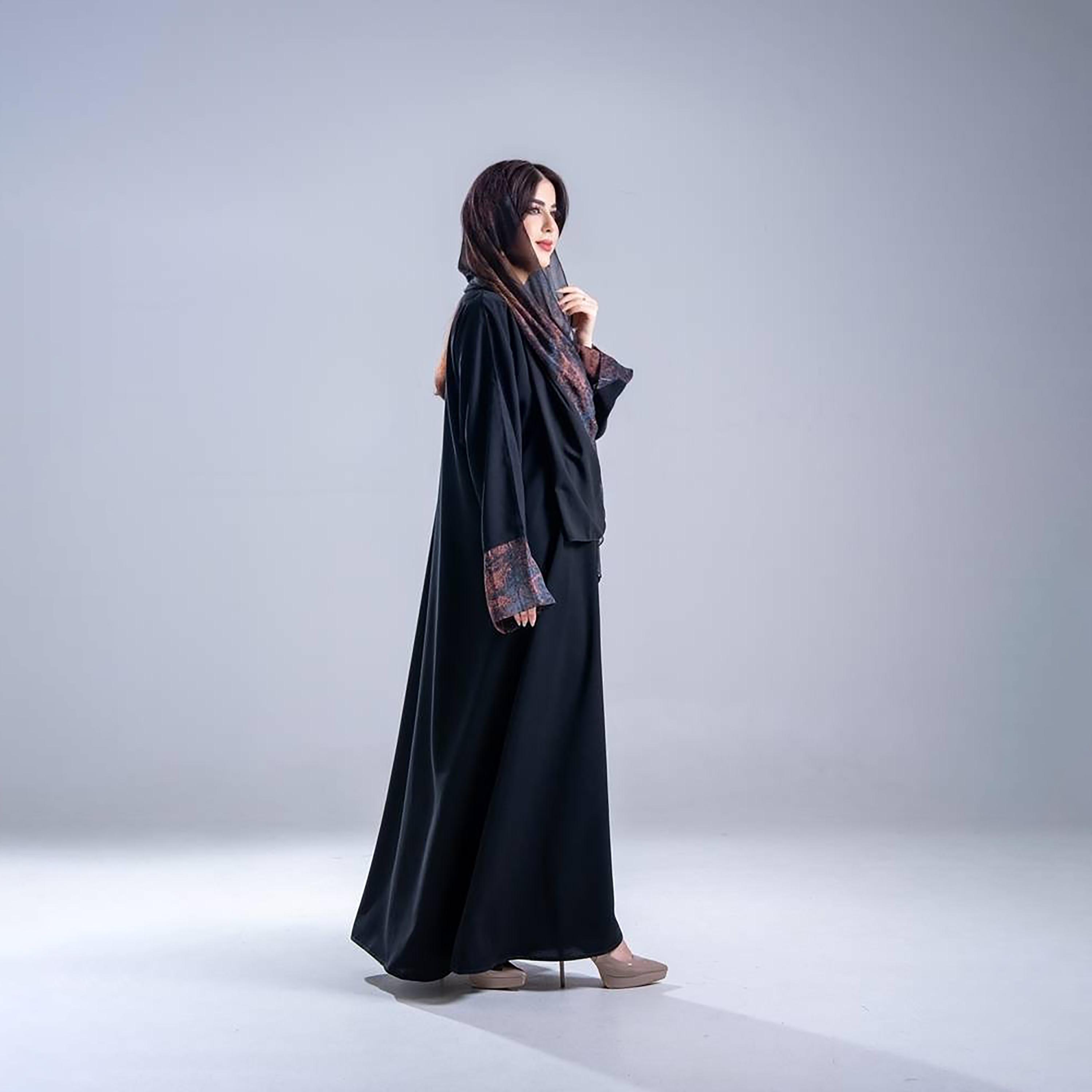 عباية كريب نسائية سادة بقصة نصف كلوش واسعة مع حجاب من إليجانت حجاب-women-arabicclothing-abayas-image-3