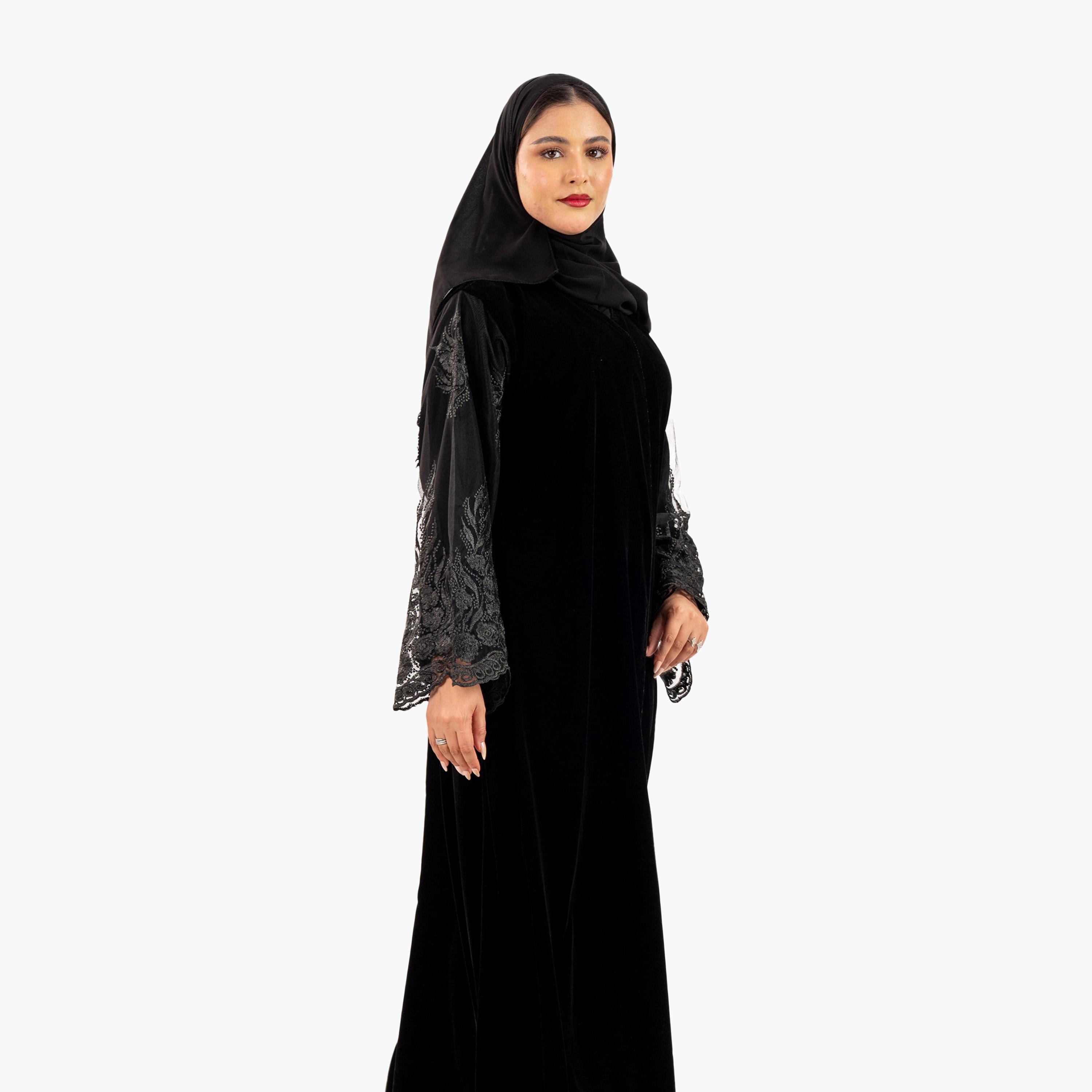 عباية نسائية مسائية بأكمام مطرزة بالورود مع حجاب من زاهية-women-arabicclothing-abayas-image-2