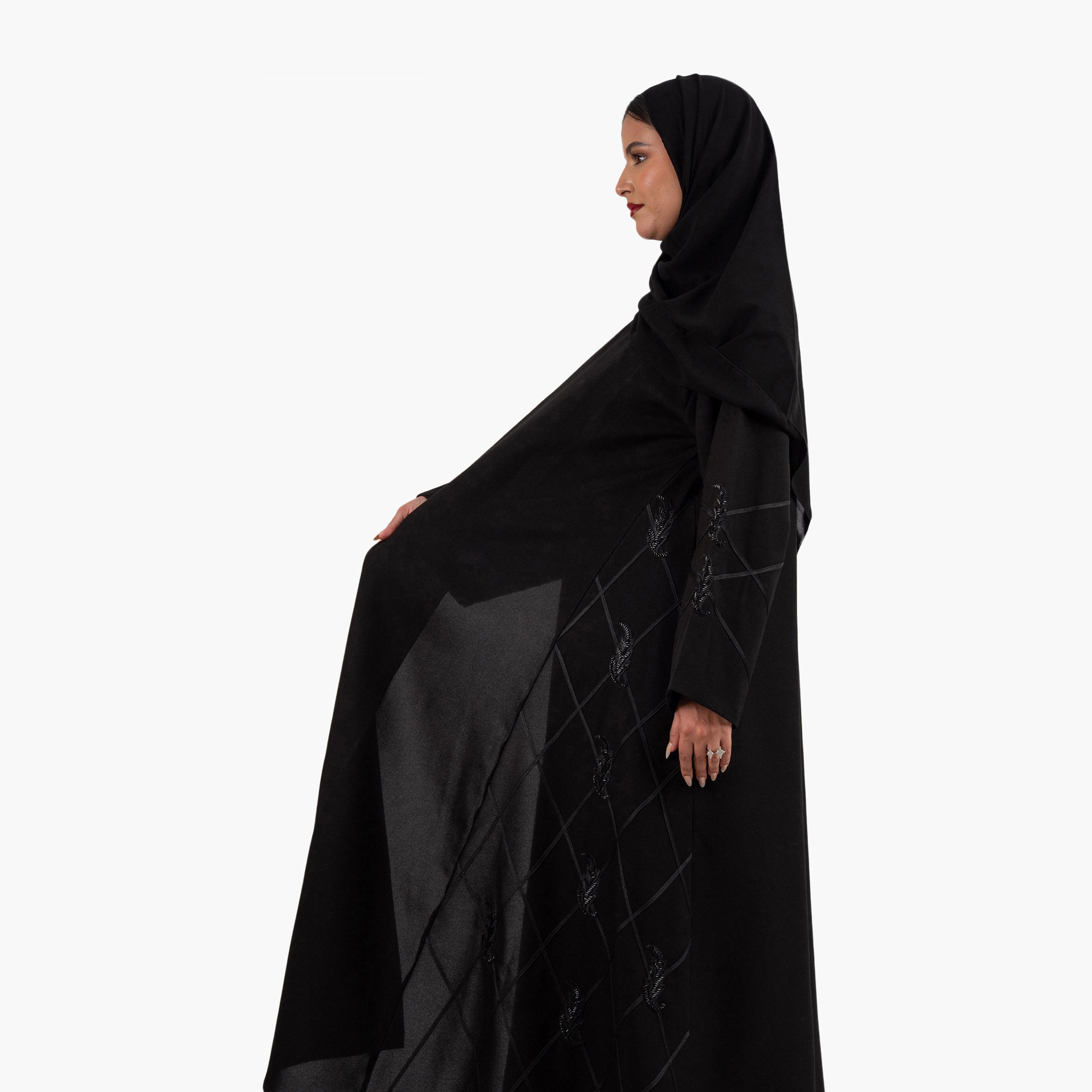عباية نسائية سوداء مخططة بأكمام واسعة مع حجاب من زاهية-women-arabicclothing-abayas-image-2