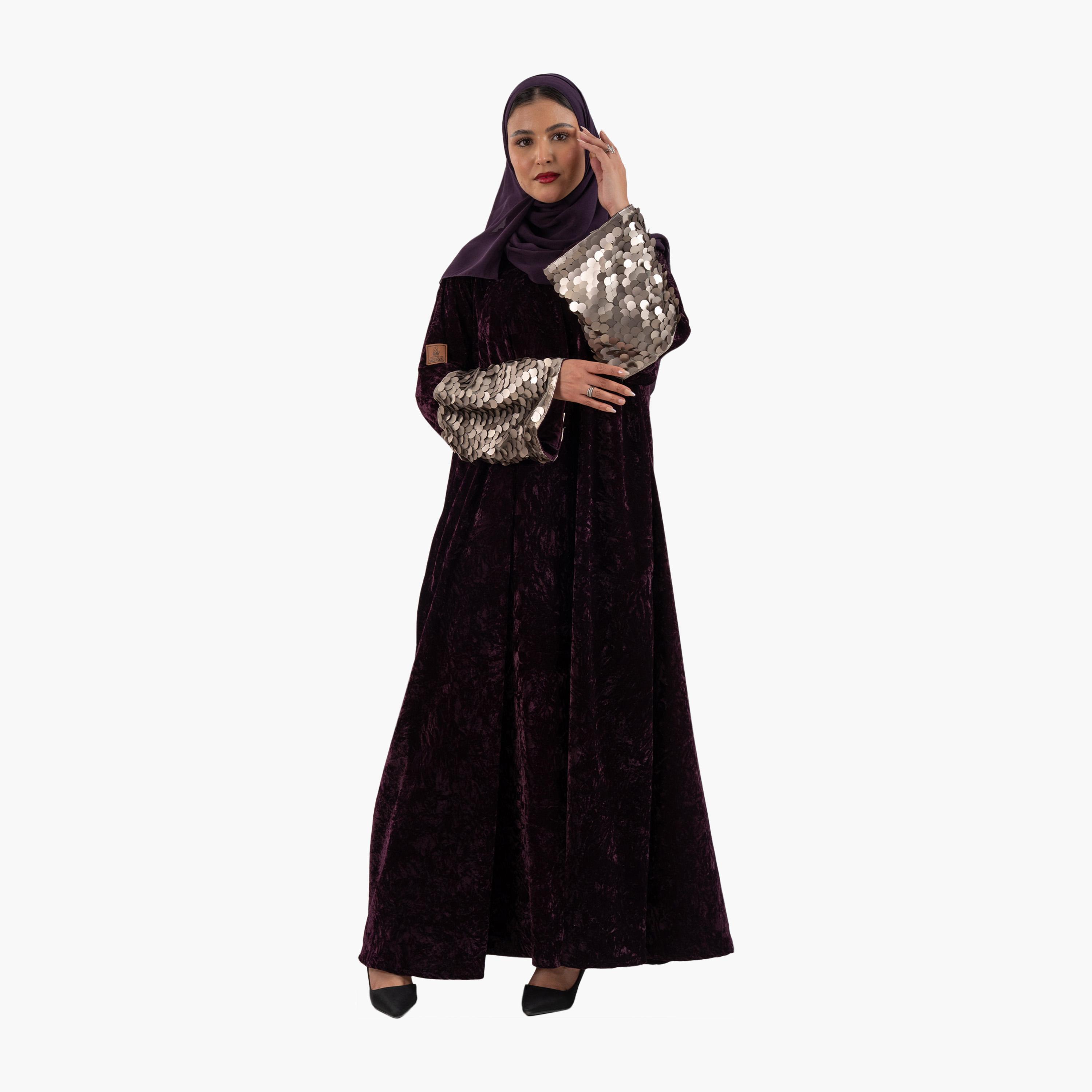عباية سهرة نسائية باللون الأرجواني بأكمام واسعة ومزينة بالترتر مع الحجاب من زاهية-women-arabicclothing-abayas-image-3
