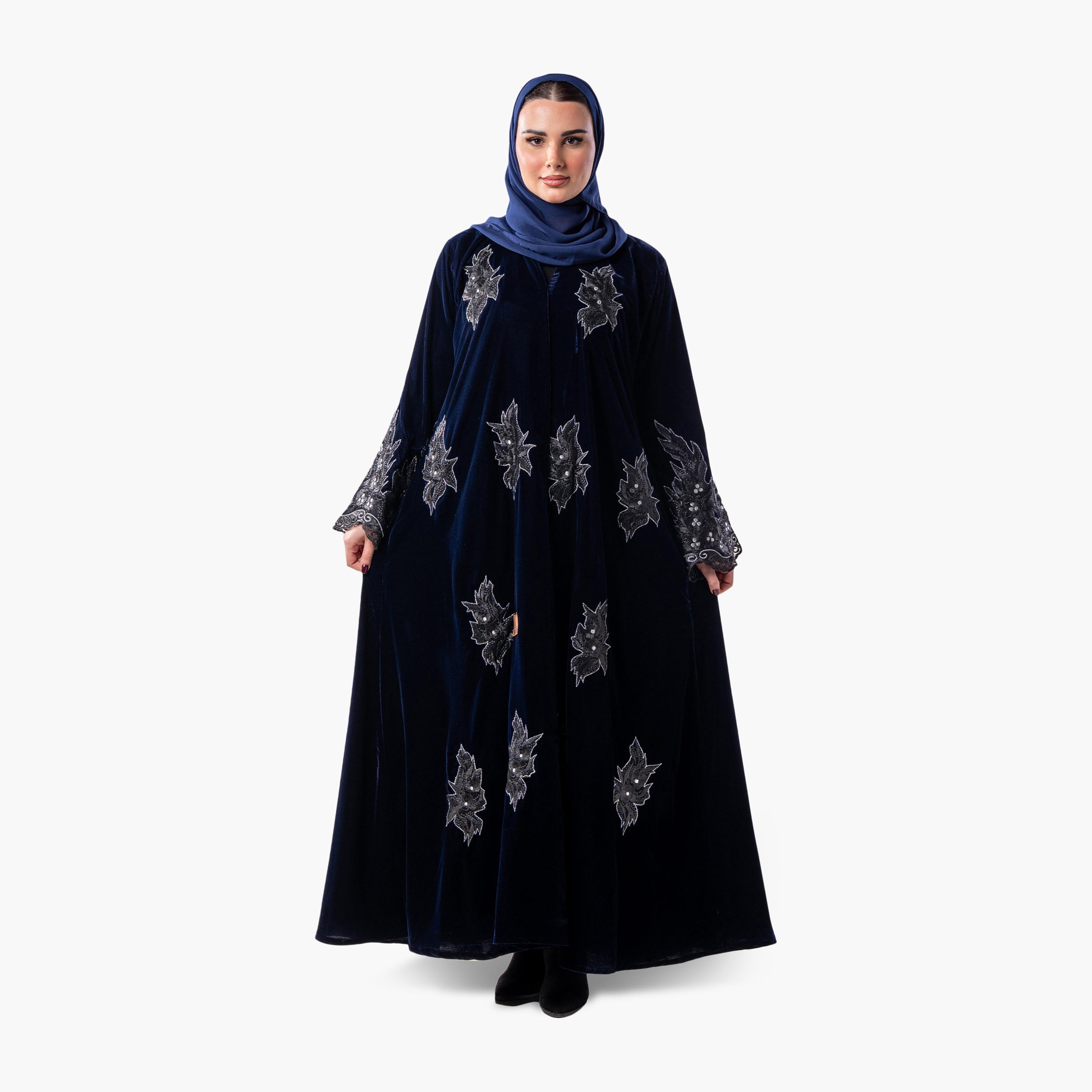عباية سهرة نسائية مخملية بأكمام واسعة ومطرزة مع حجاب من زاهية-women-arabicclothing-abayas-image-2