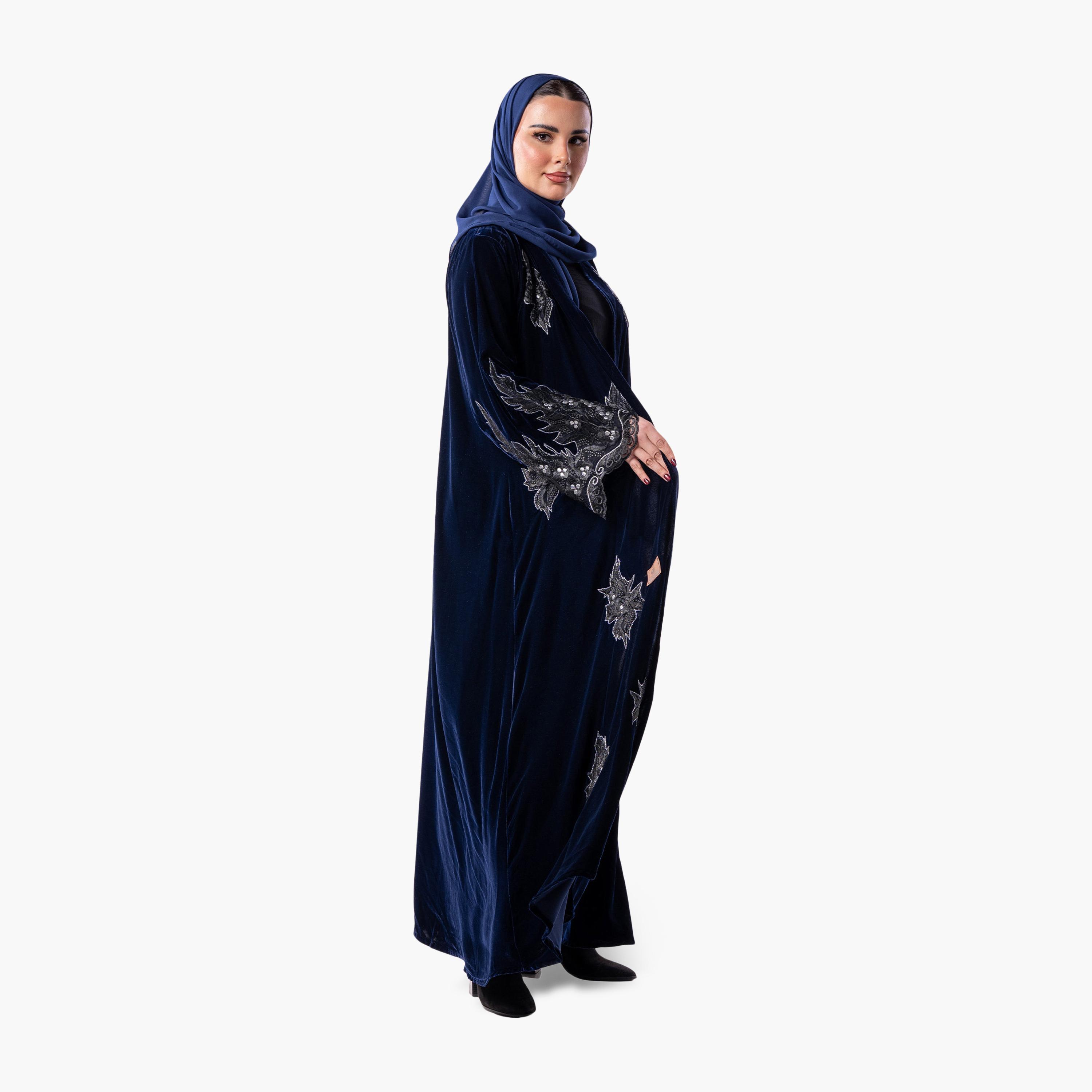 عباية سهرة نسائية مخملية بأكمام واسعة ومطرزة مع حجاب من زاهية-women-arabicclothing-abayas-image-4