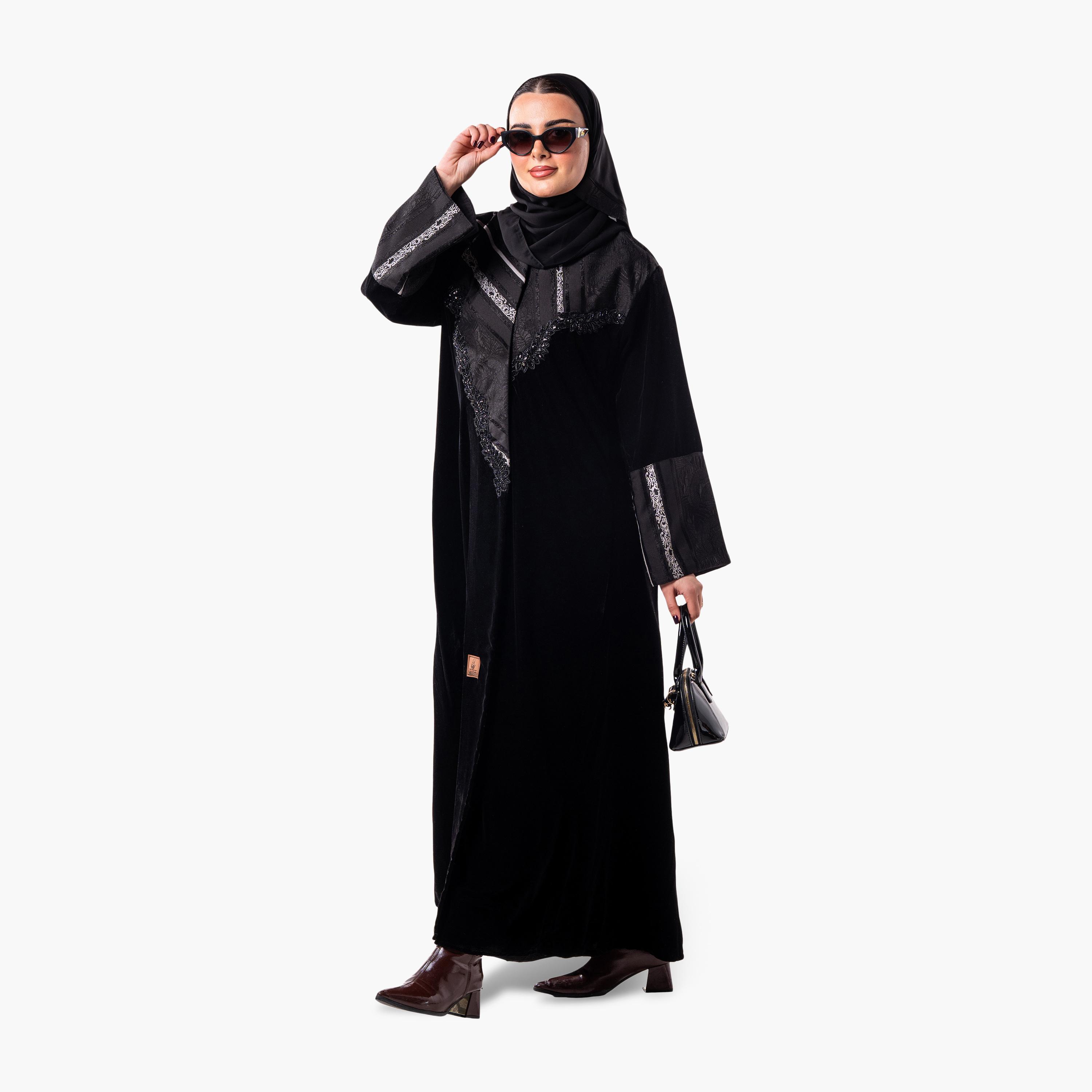 عباية نسائية مطرزة ومزينة بالخرز مع أكمام بلونين وحجاب من زاهية - أسود-women-arabicclothing-abayas-image-6