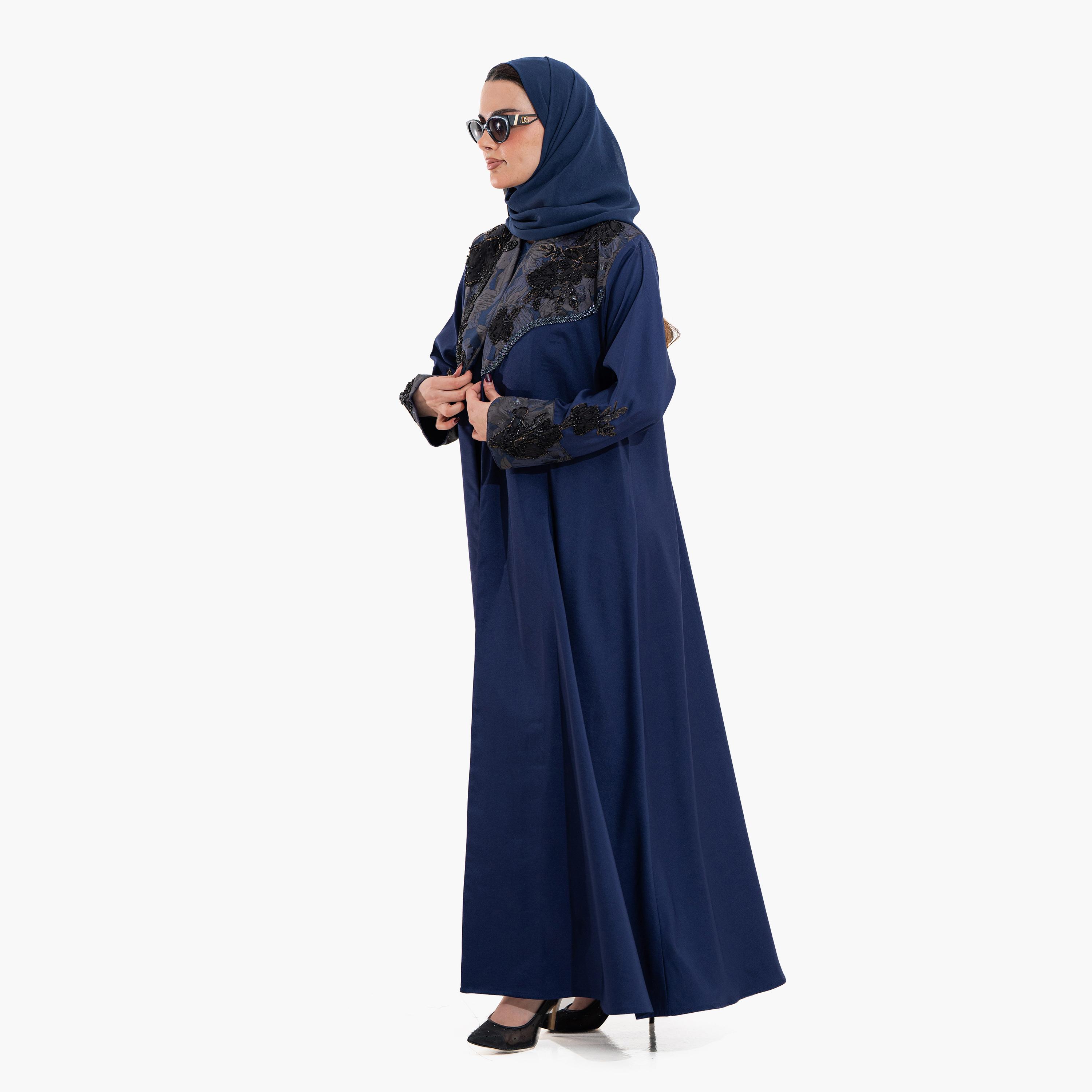 عباية سهرة نسائية بأكمام "كونتراست كف" مزينة بالخرز والتطريز مع حجاب - كحلي من زاهية-women-arabicclothing-abayas-image-2