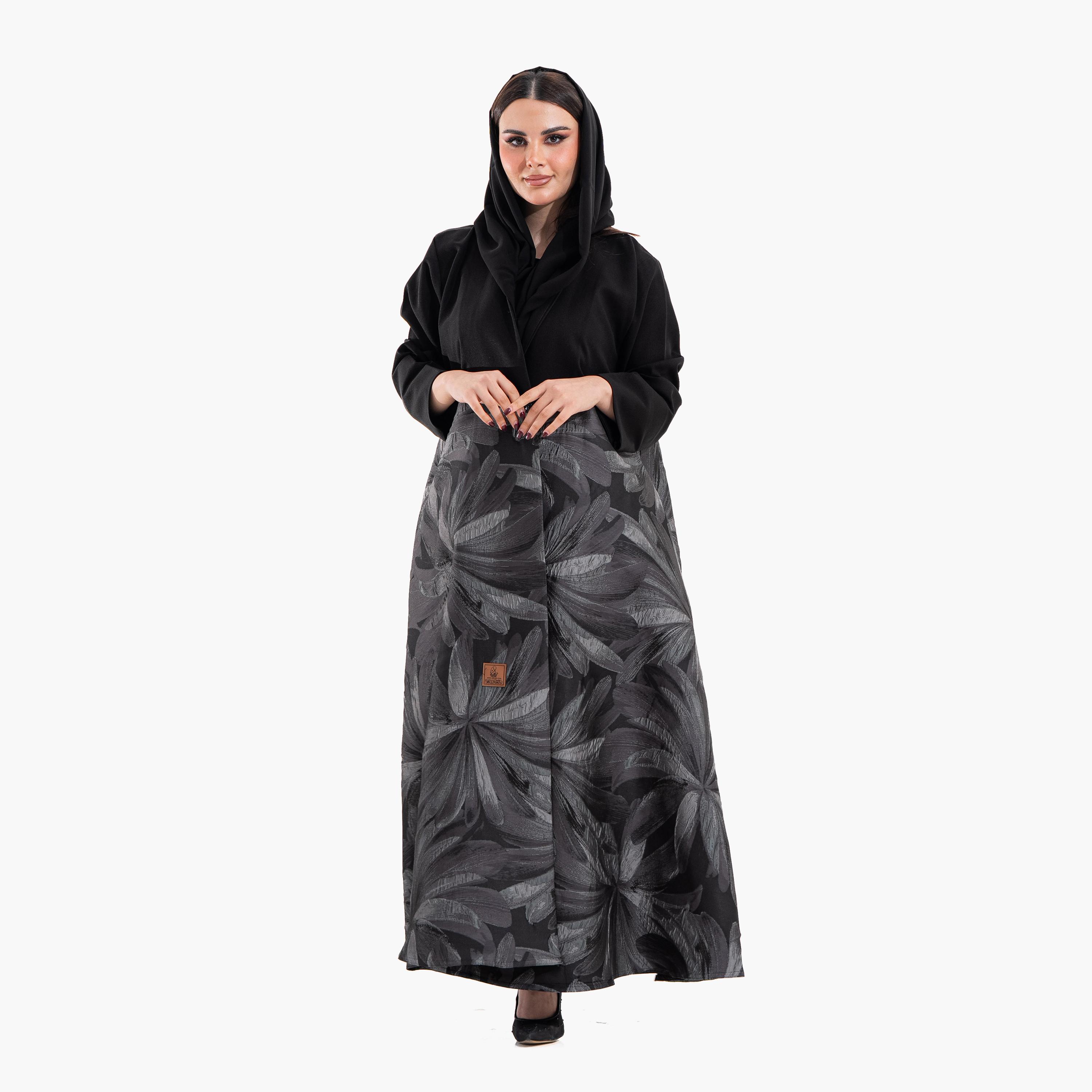 عباية نسائية بنقشة "أبستراكت فلورال" مع حجاب - رمادي وأسود من زاهية-women-arabicclothing-abayas-image-1