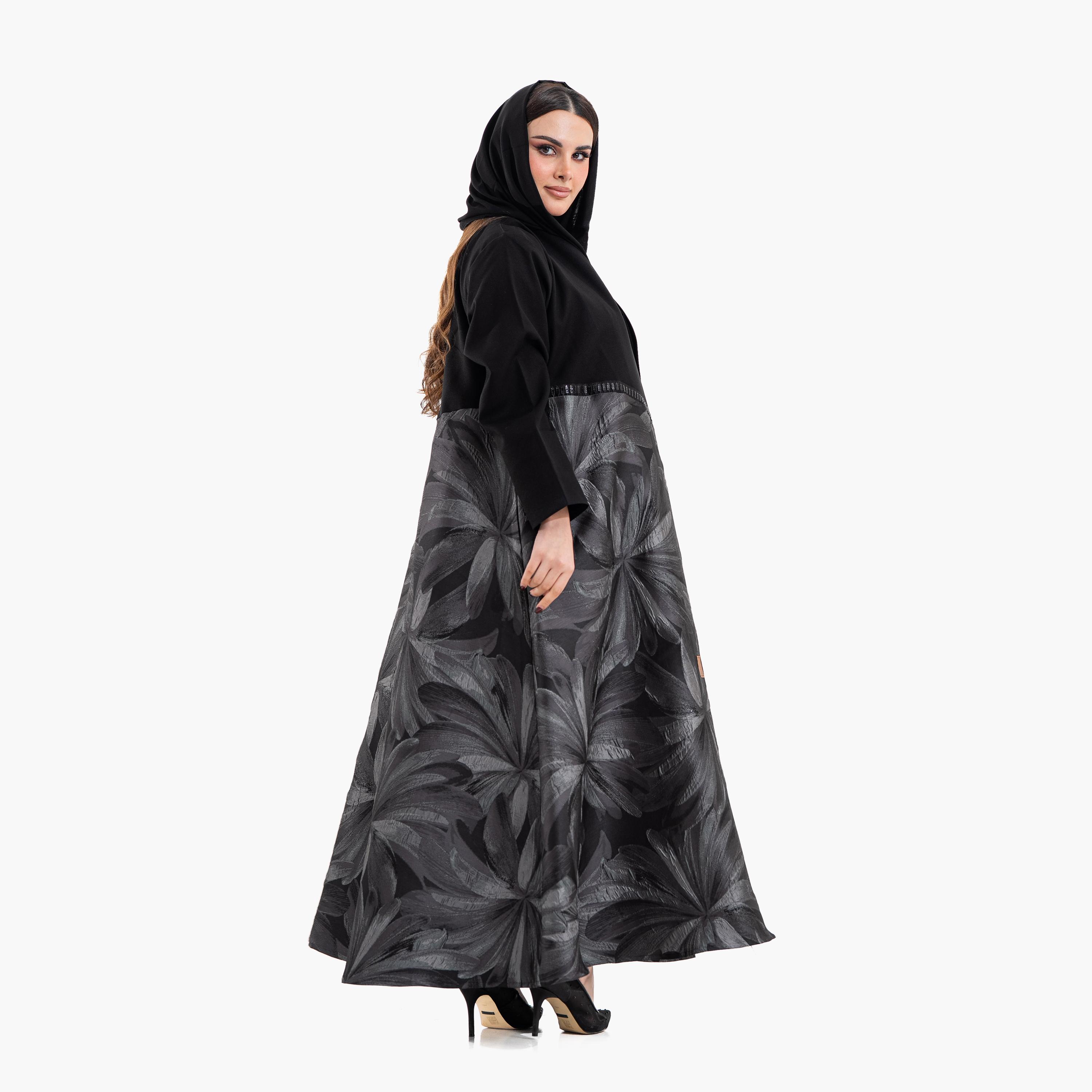عباية نسائية بنقشة "أبستراكت فلورال" مع حجاب - رمادي وأسود من زاهية-women-arabicclothing-abayas-image-4