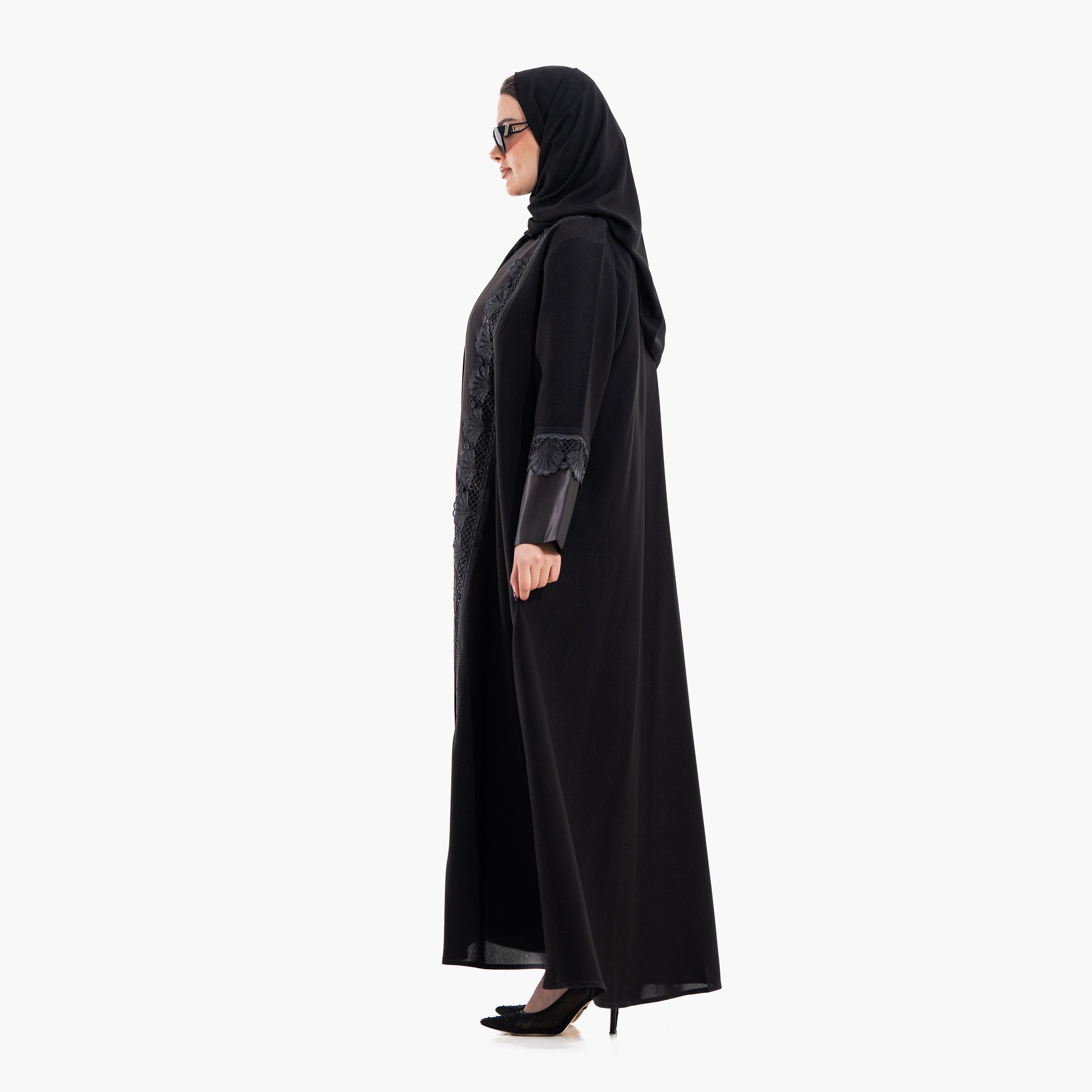 عباية سهرة نسائية بتفاصيل "إمبرويدرد ليس" مع حجاب - أسود من زاهية-women-arabicclothing-abayas-image-4