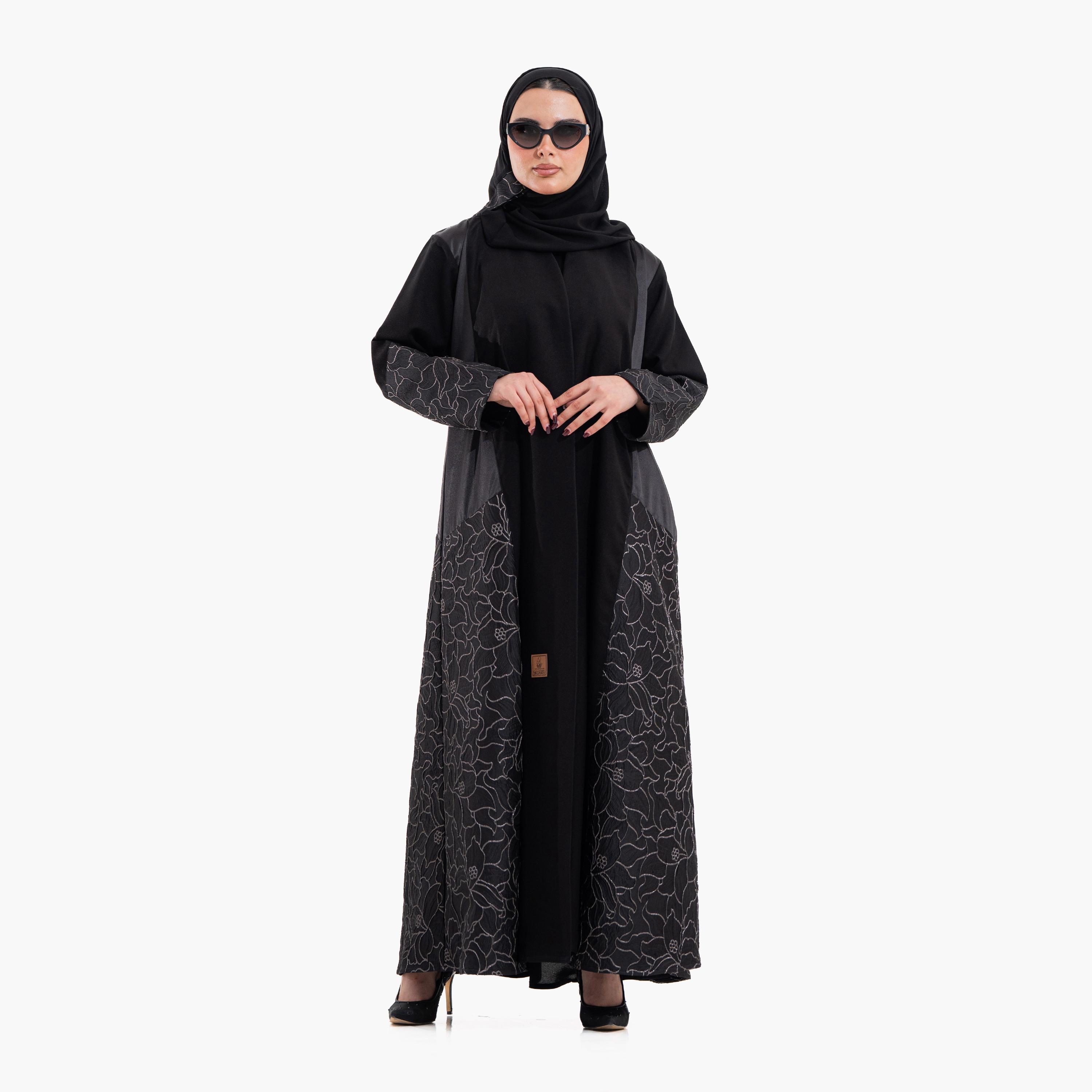 عباية سهرة نسائية بأكمام "وايد كف" بتصميم "ديوال توند" وقماش "فلورال تيكستشرد" مع حجاب - أسود من زاهية-women-arabicclothing-abayas-image-1