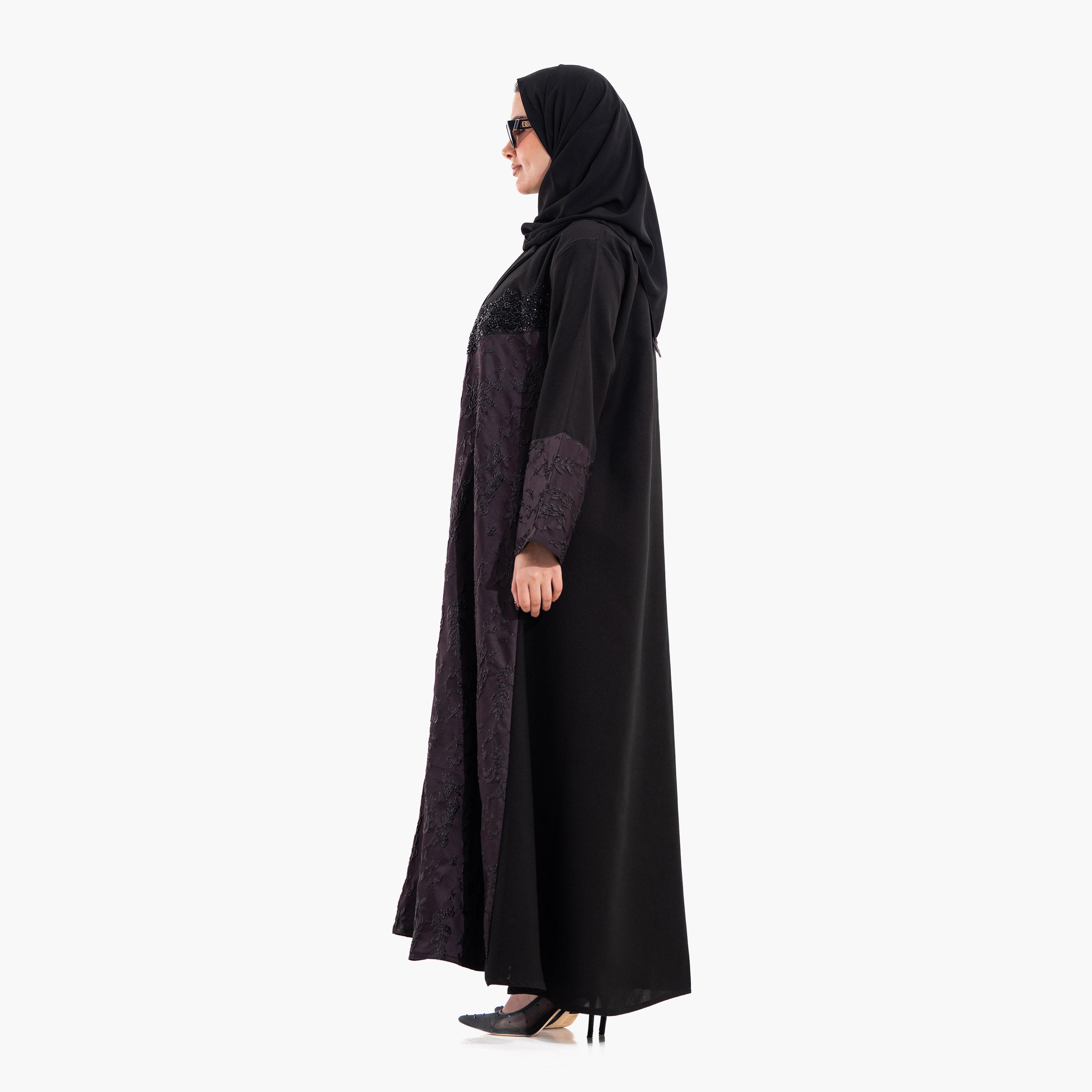 عباية سهرة نسائية بياقة "لابل ديوال توند" وأساور "كونتراست" مطرزة مع حجاب - أسود من زاهية-women-arabicclothing-abayas-image-6