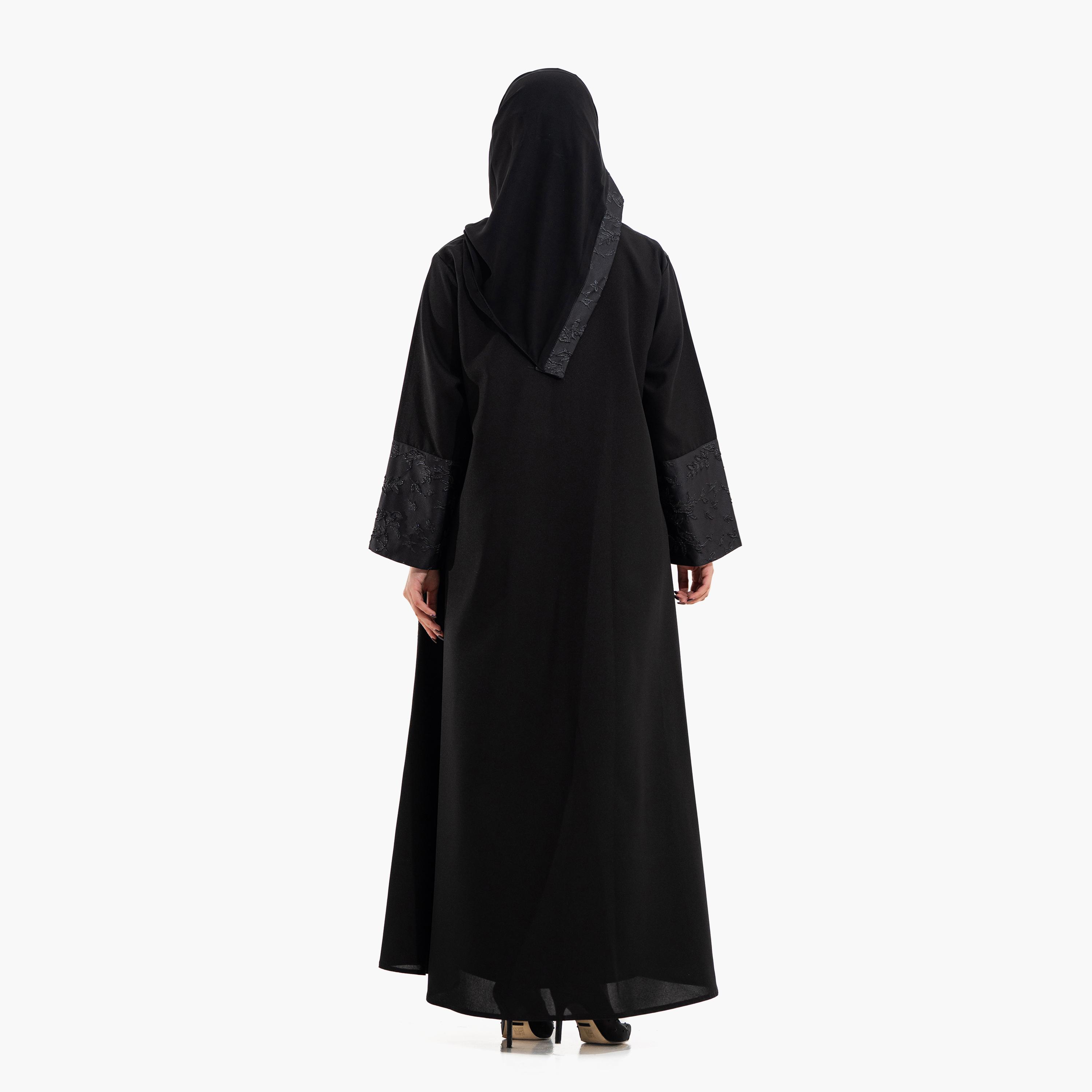 عباية سهرة نسائية بياقة "لابل ديوال توند" وأكمام "وايد كف" مطرزة مع حجاب - أسود من زاهية-women-arabicclothing-abayas-image-6