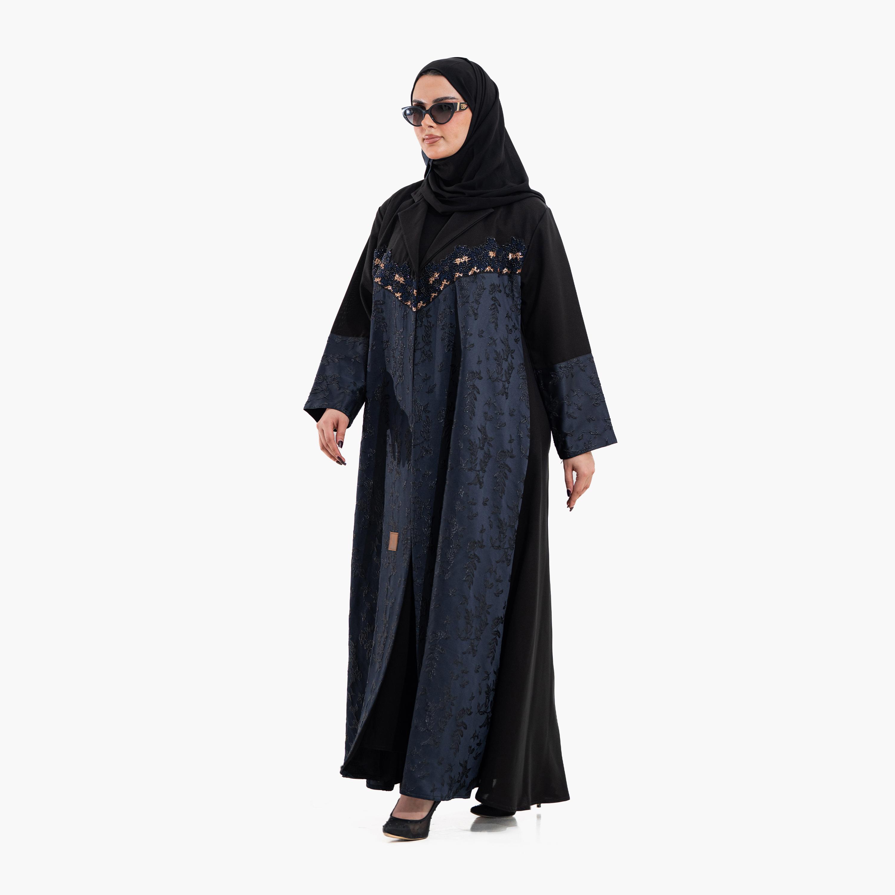 عباية سهرة "فليرد" نسائية بياقة "لابل ديوال توند" وأكمام "وايد كف" مطرزة مع حجاب من زاهية-women-arabicclothing-abayas-image-3