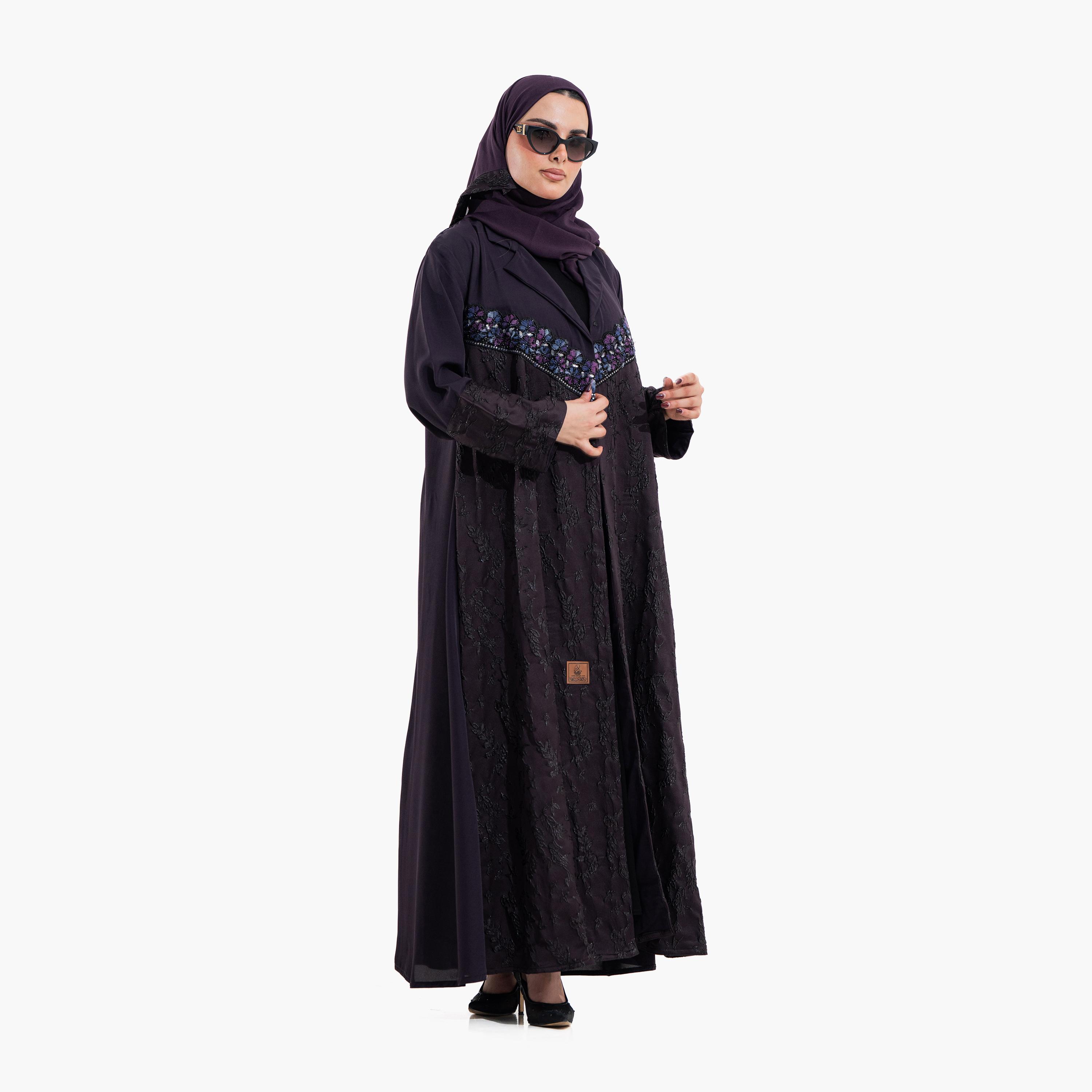 عباية سهرة نسائية بياقة "لابل" وأكمام "وايد كف" مطرزة مع حجاب - أرجواني داكن من زاهية-women-arabicclothing-abayas-image-5