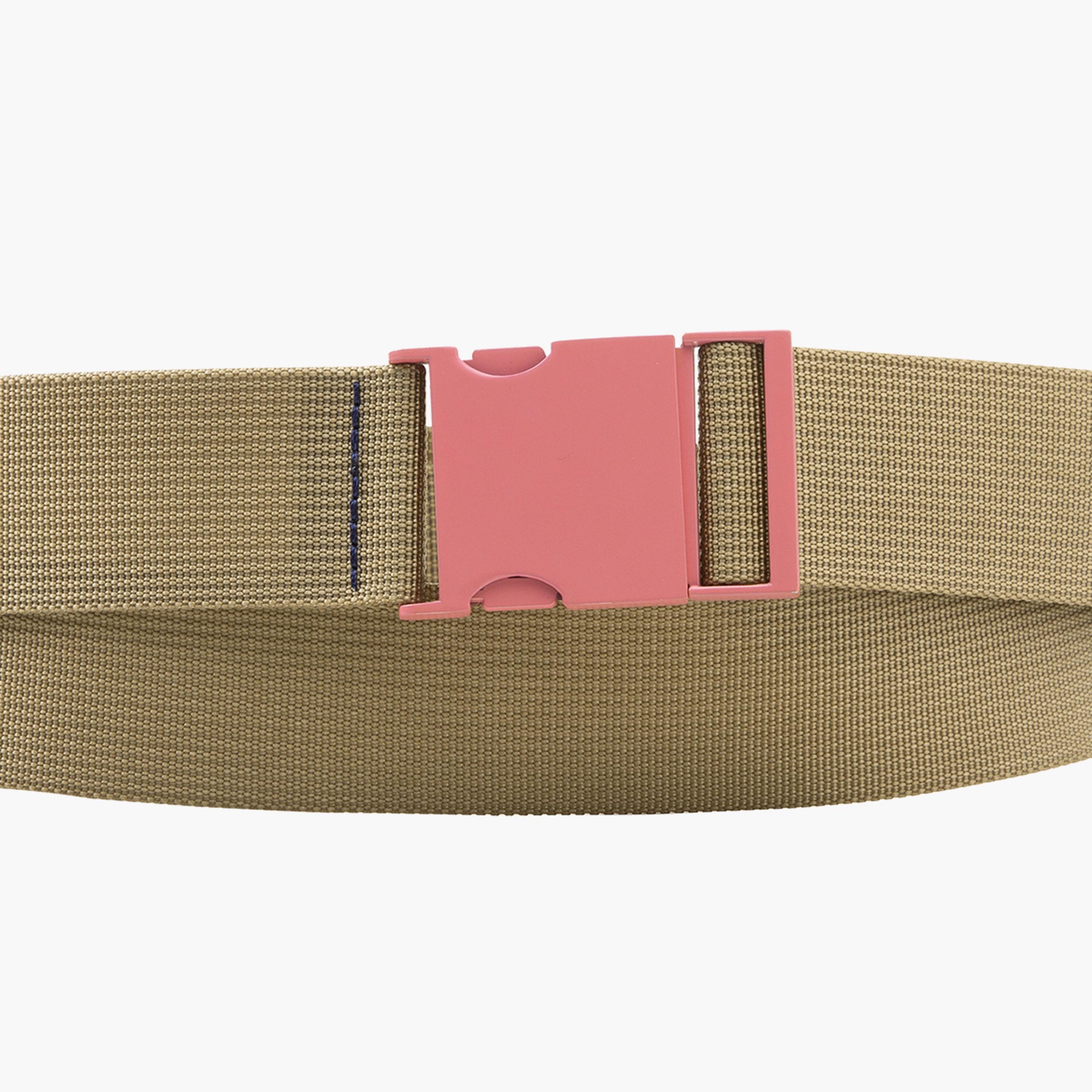 حزام رجالي بيج منقوش من ليفايز-men-beltsandwallets-belts-image-1