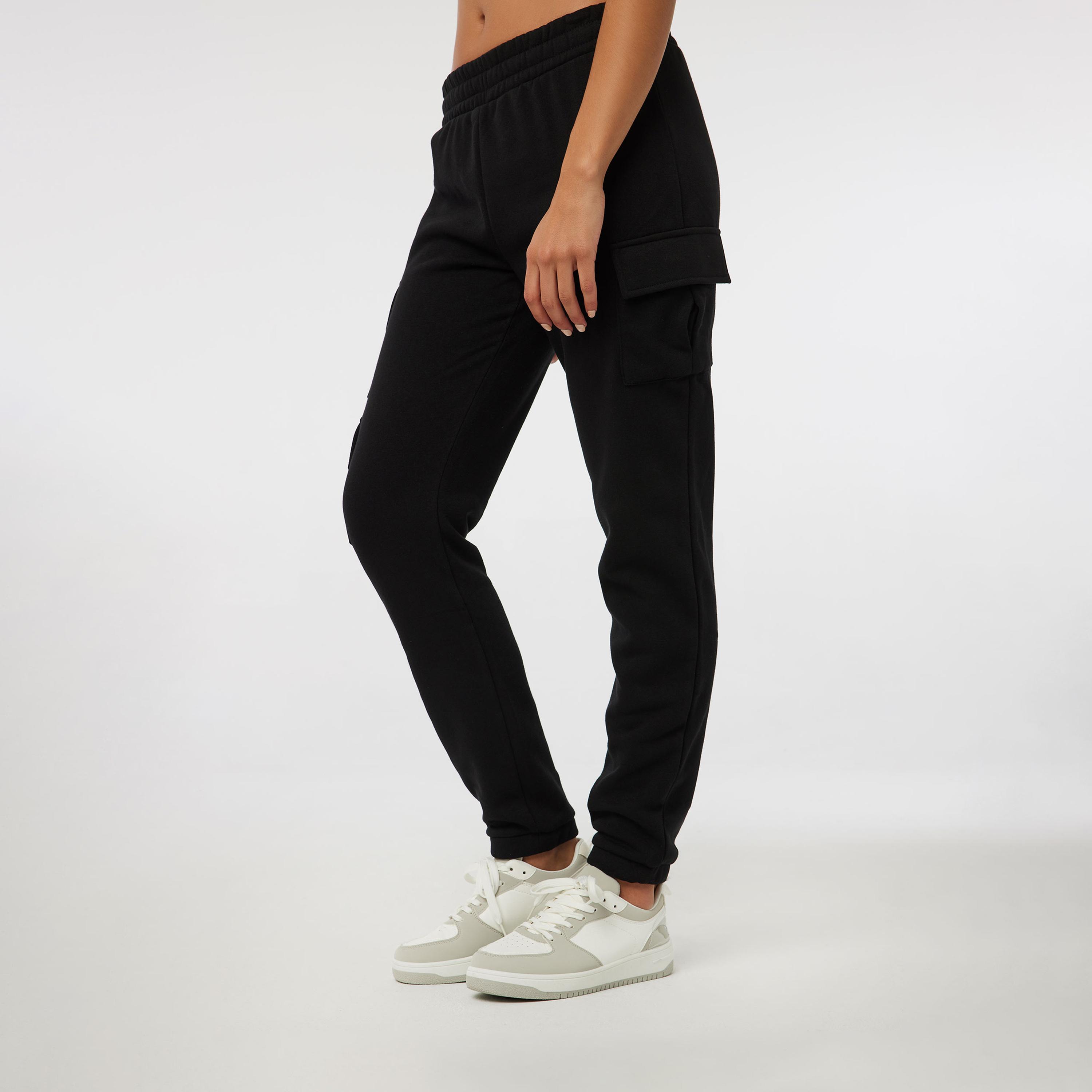 Buy Women s Ardene Plain Mid Rise Cargo Sweatpants Online Centrepoint UAE