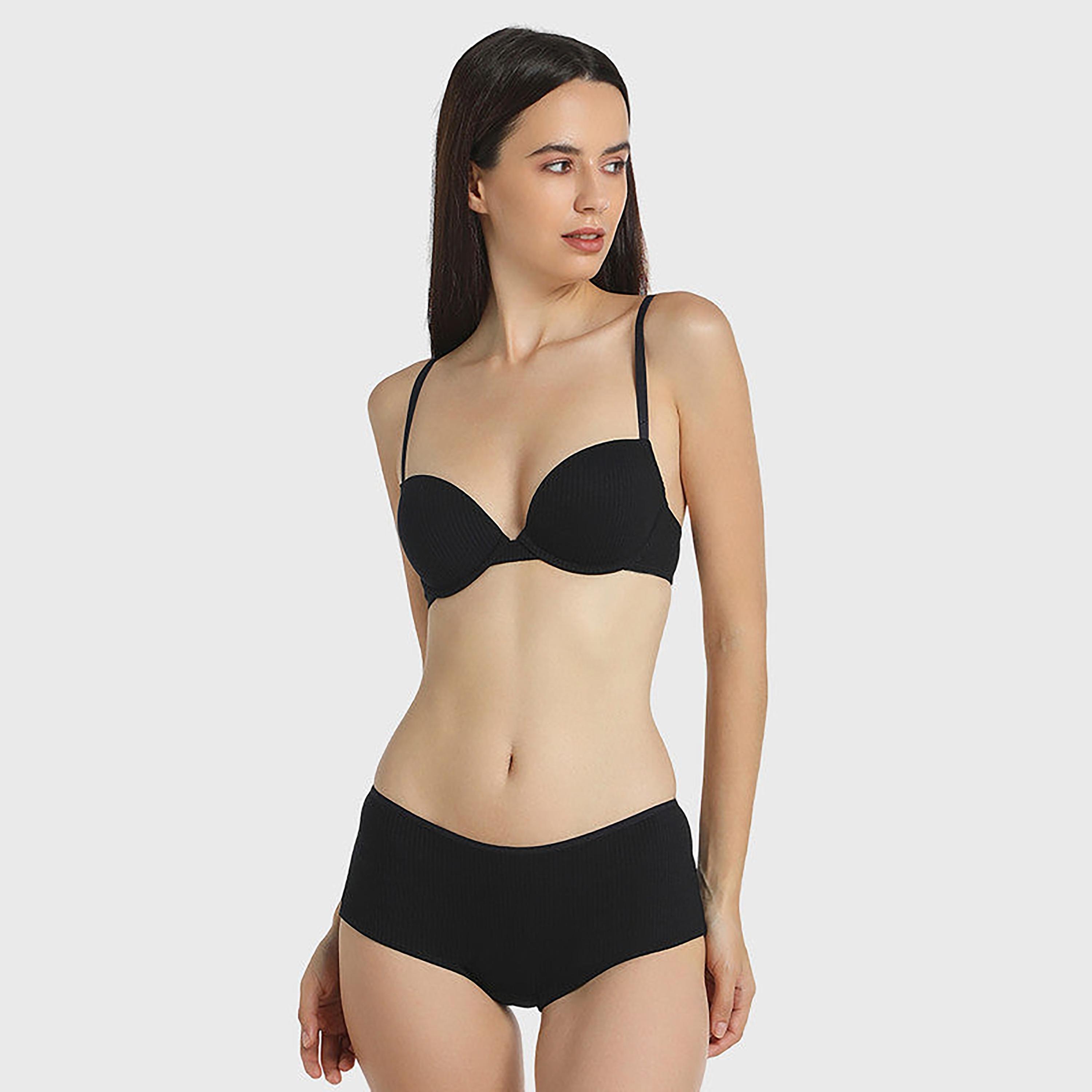 تغطية كاملة لمجلة لا سينزا: سراويل داخلية قصيرة للنساء السود الأنيقة-women-clothing-lingerie-panties-image-2