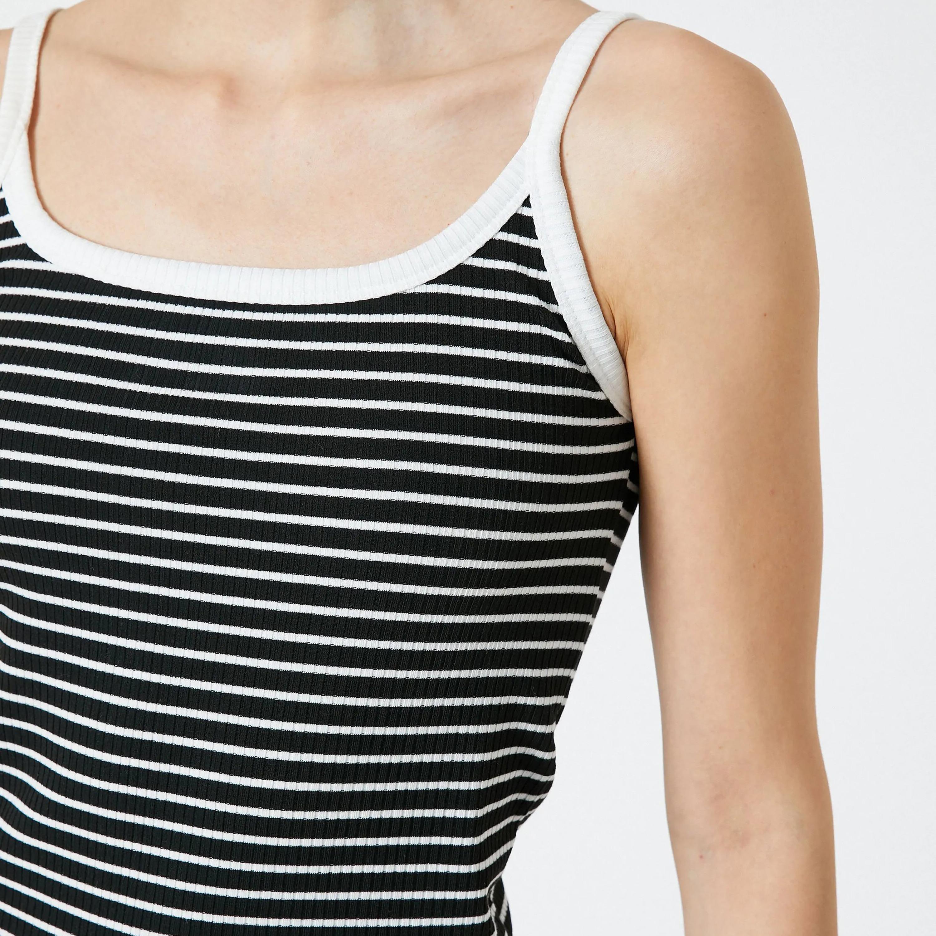 بلوزة نسائية بدون أكمام مخططة باللون الأسود مع حمالات كتف من كوتون-women-clothing-shirtsandblouses-blouses-image-4