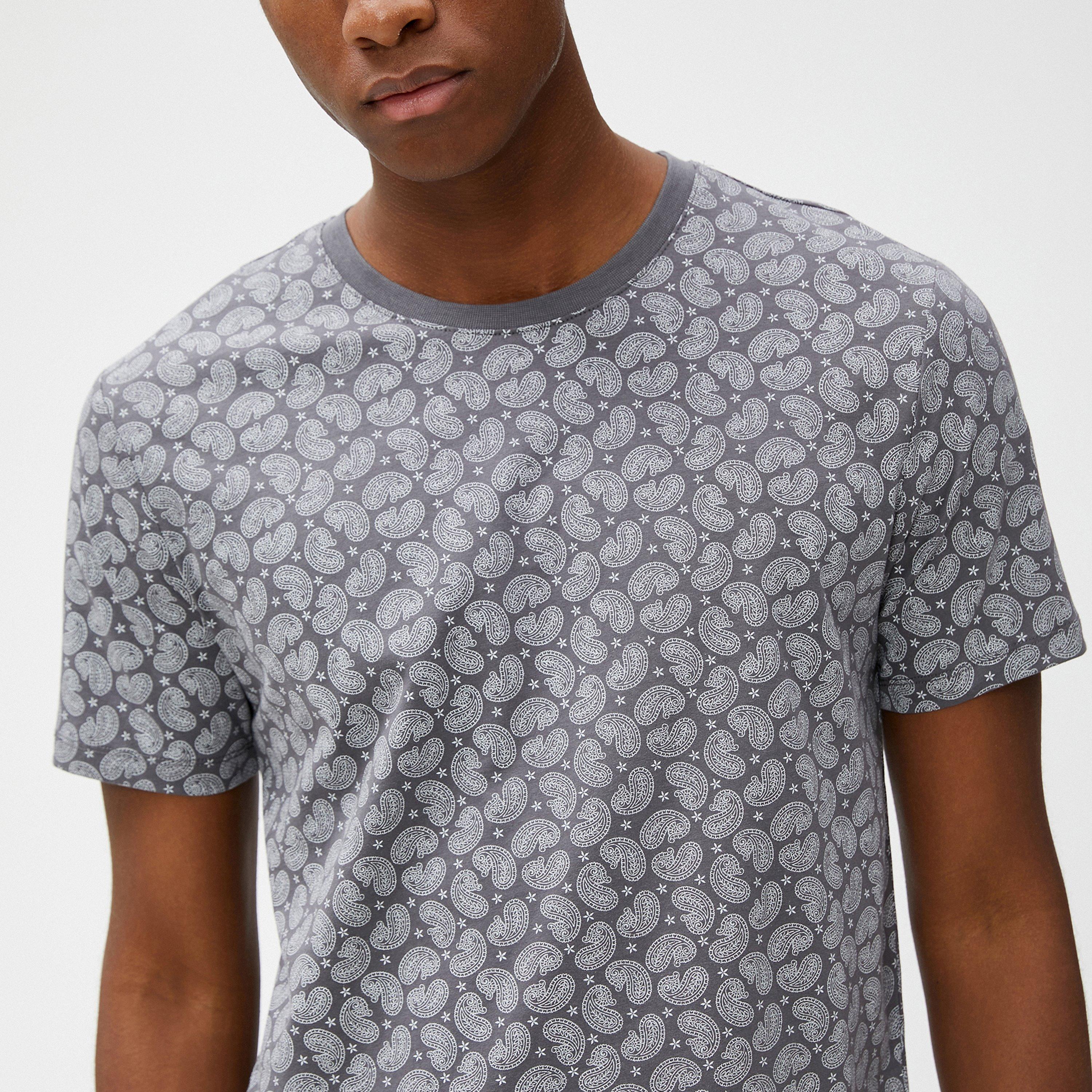 تي شيرت رجالي بياقة مستديرة وأكمام قصيرة بطبعة بيزلي من كوتون-men-clothing-tshirtsandpolos-tshirts-image-3
