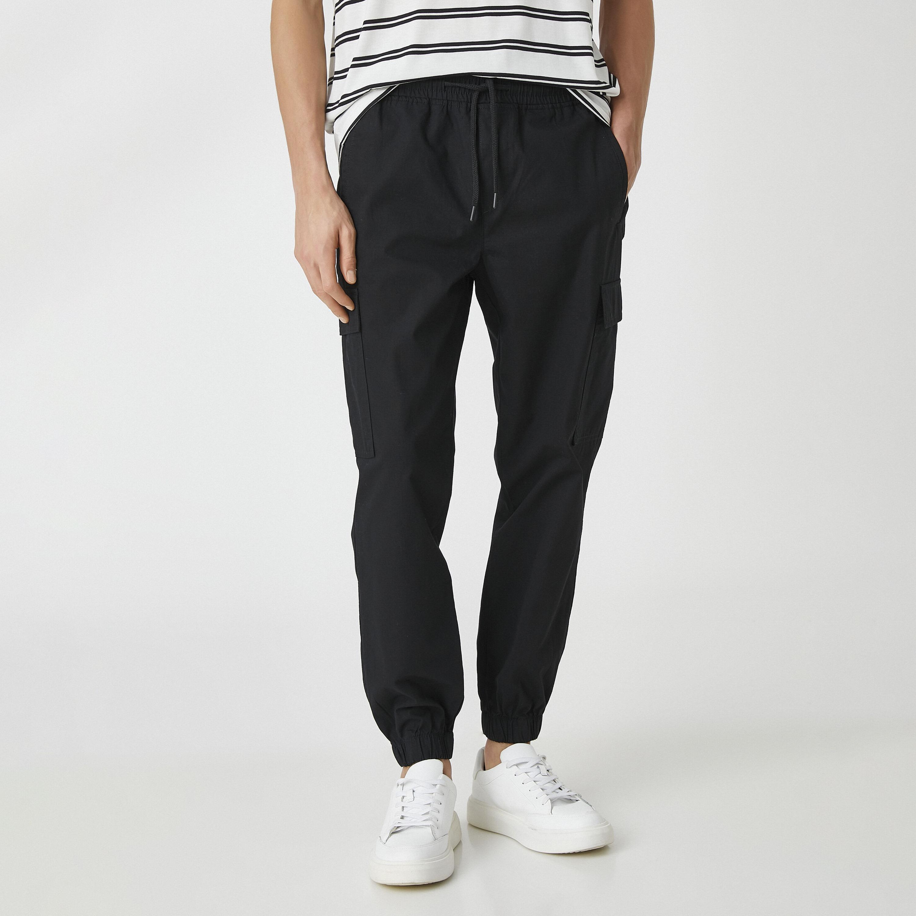 KOTON Relaxed Fit Mid-Rise Drawstring Waist Men's Cargo Trousers-men-clothing-bottoms-trousersandchinos-trousers-image-1
