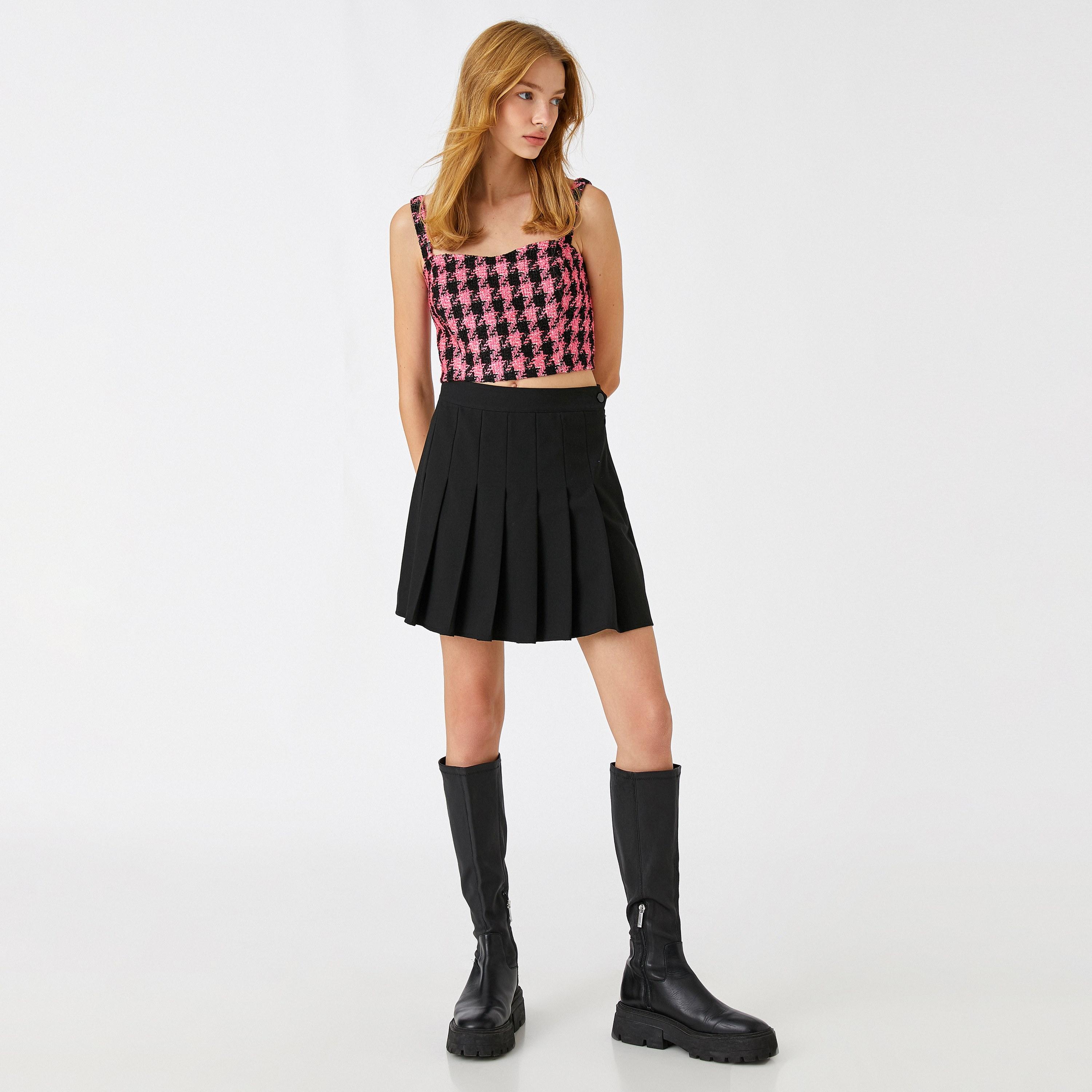بلوزة نسائية تويد بلون وردي وقصة رقبة مربعة من كوتون-women-clothing-shirtsandblouses-blouses-image-2