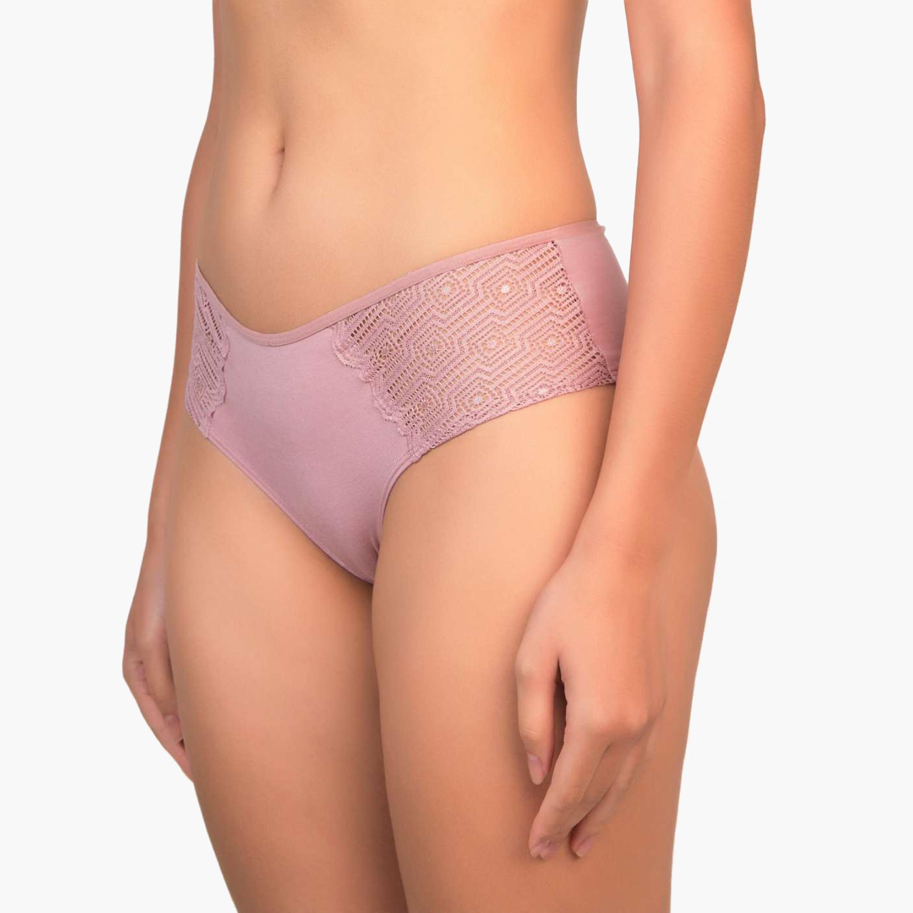 سراويل داخلية نسائية تشيكي فائقة النعومة باللون الوردي من الدانتيل بتغطية كاملة من لا سنزا-women-clothing-lingerie-panties-image-2