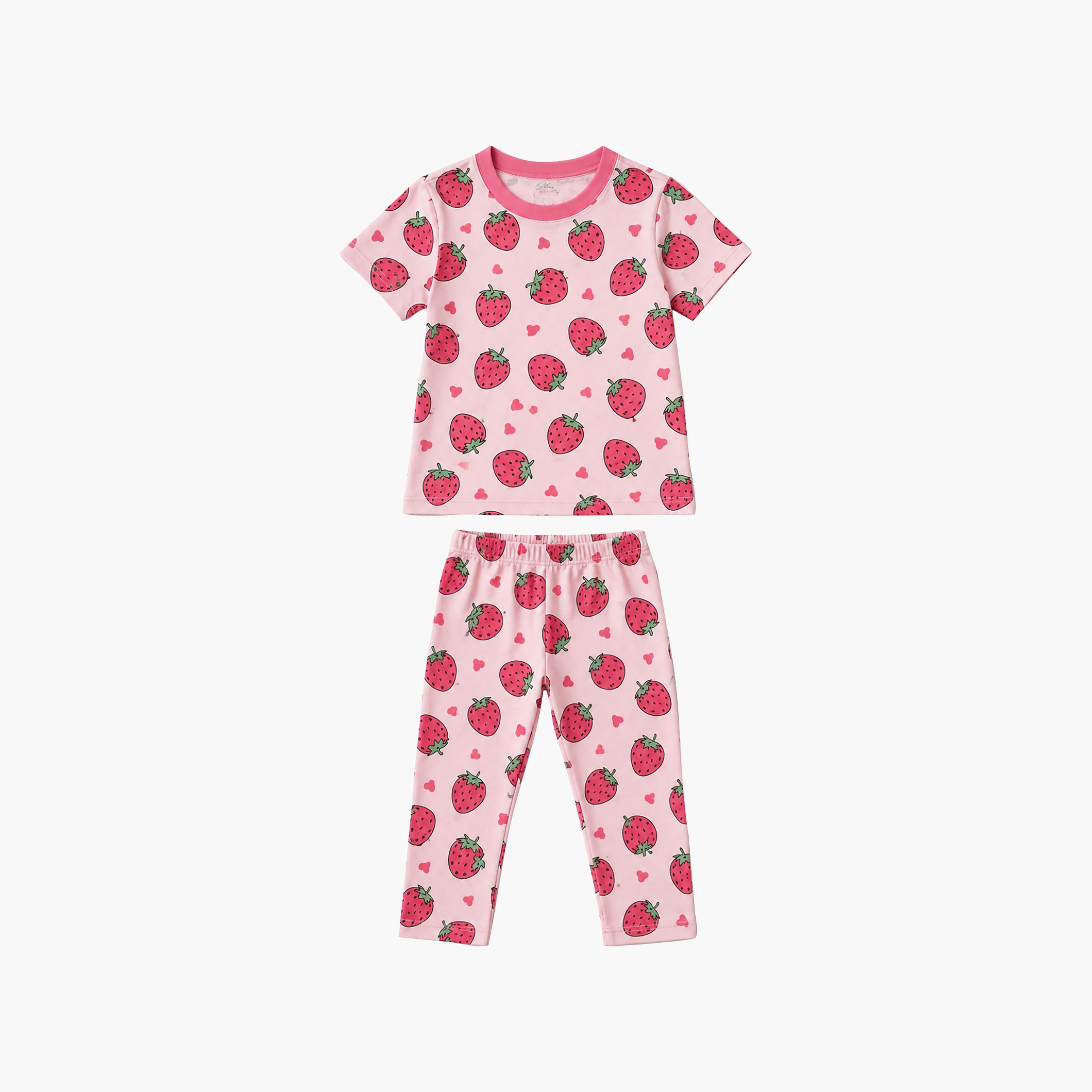 طقم تيشرت بأكمام قصيرة وبنطال بيجامة بطبعة فراولة من بيبي كلو-baby-girls-clothing-setsandcoords-image-6