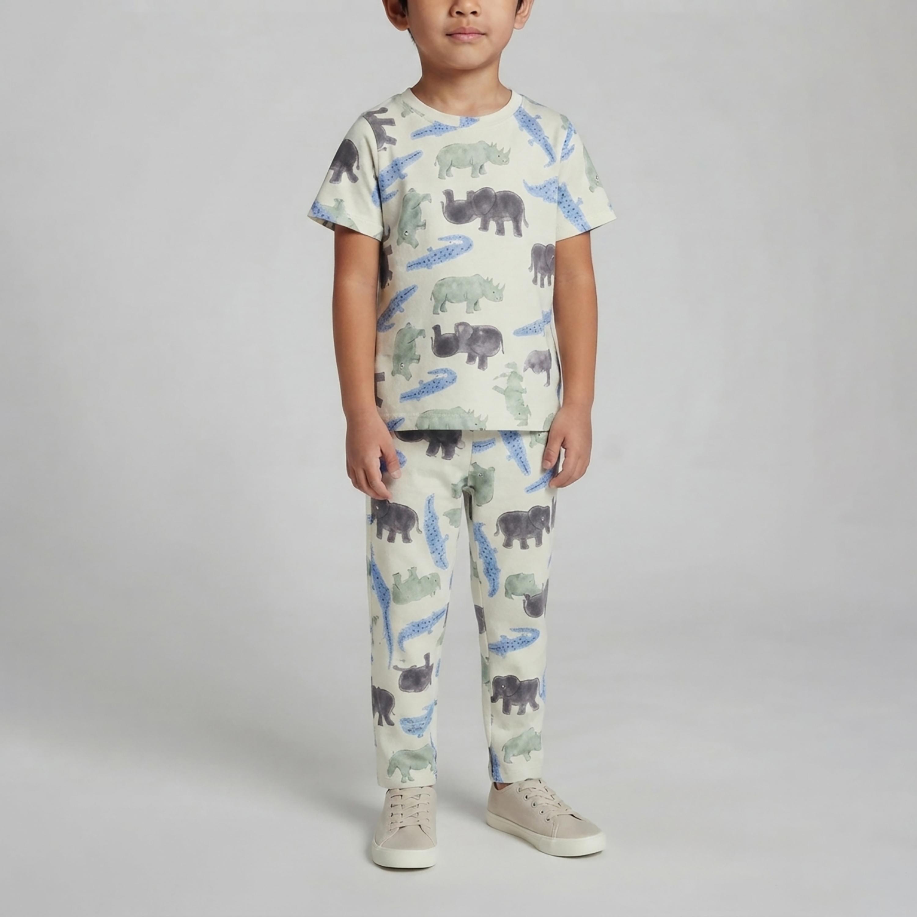 طقم تيشرت بأكمام قصيرة وبنطال بيجامة بطبعة حيوانات السفاري من بيبي كلو-boys-clothing-setsandcoords-image-5