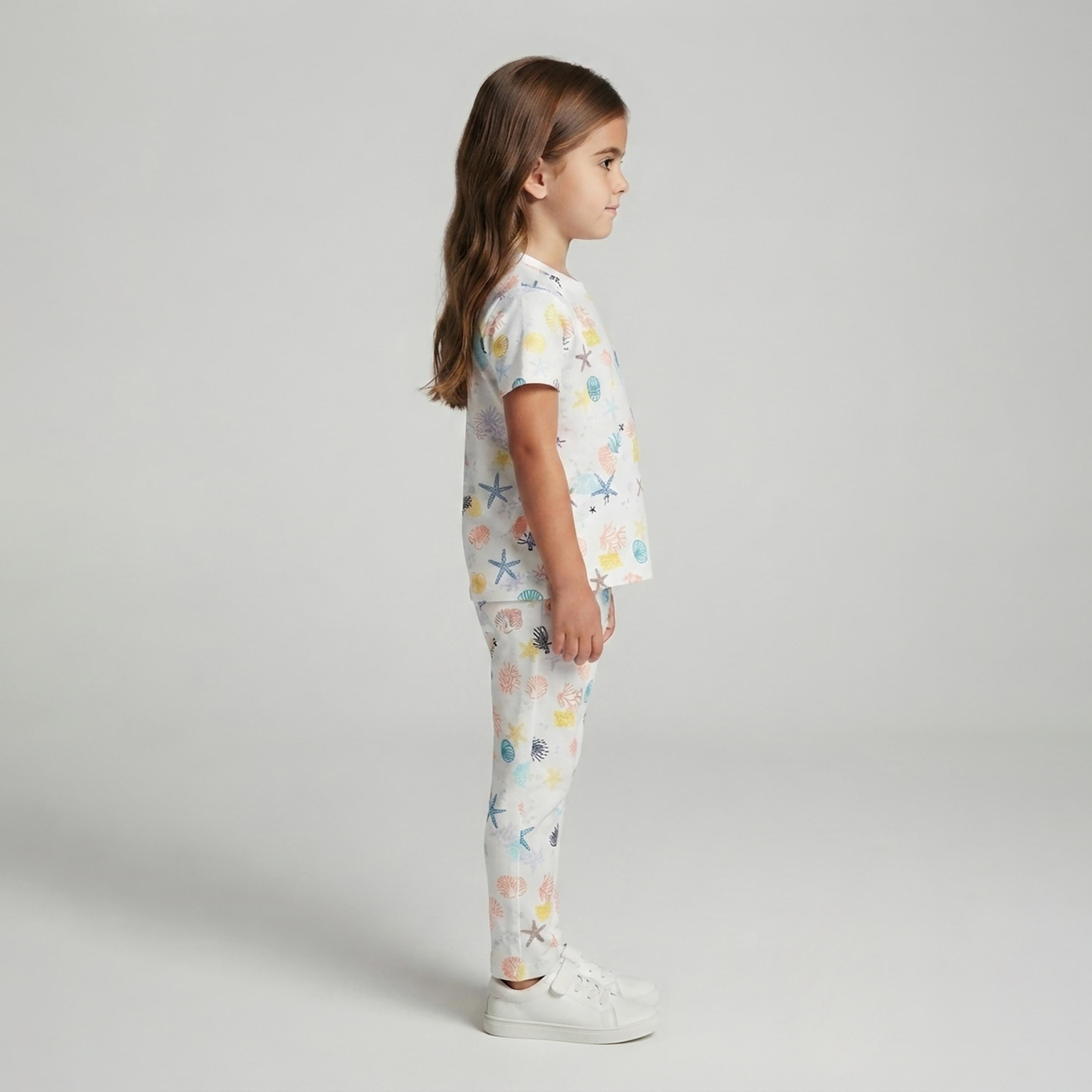 طقم تيشرت بأكمام قصيرة وبنطال بيجامة بطبعة قواقع البحر ونجم البحر من بيبي كلو-baby-girls-clothing-setsandcoords-image-3