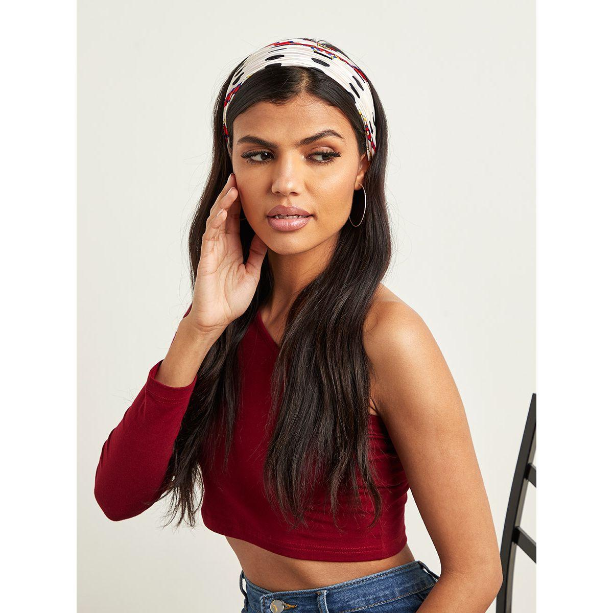 Styli Polka Dot Chain Print Pleated Neck Scarf-women-winterwear-scarves-image-3