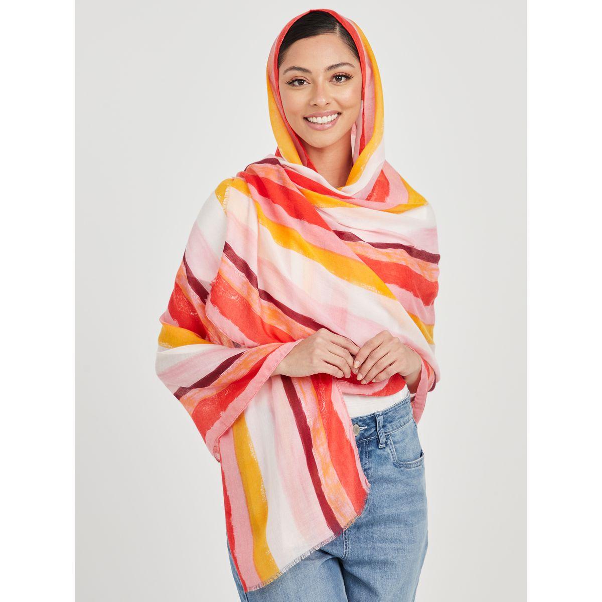شال مطبوع بتفاصيل على الحواف-women-winterwear-scarves-image-3