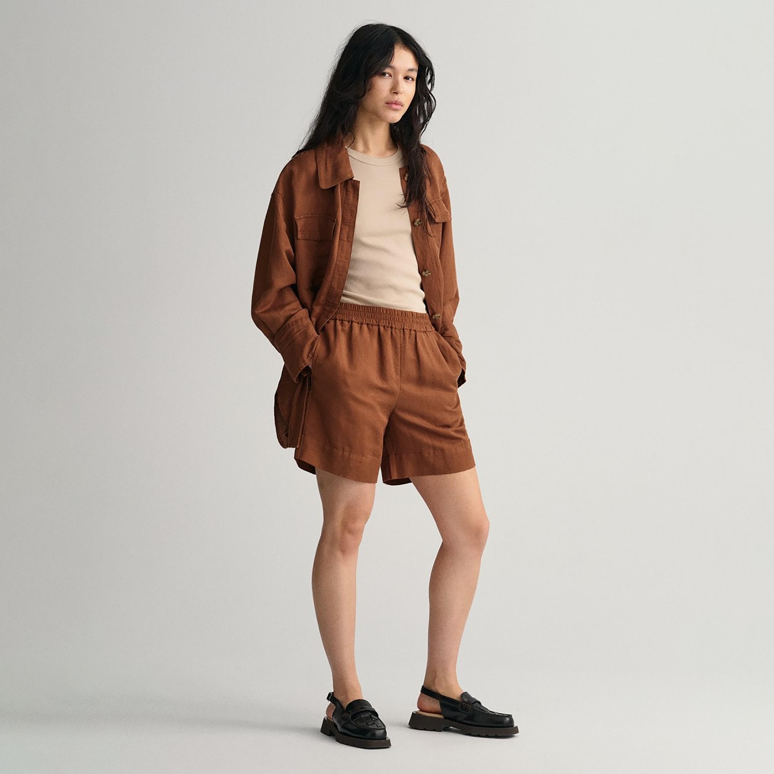 Gant Plain Mid-Rise Elasticated Waist Shorts-women-clothing-bottoms-shorts-image-2