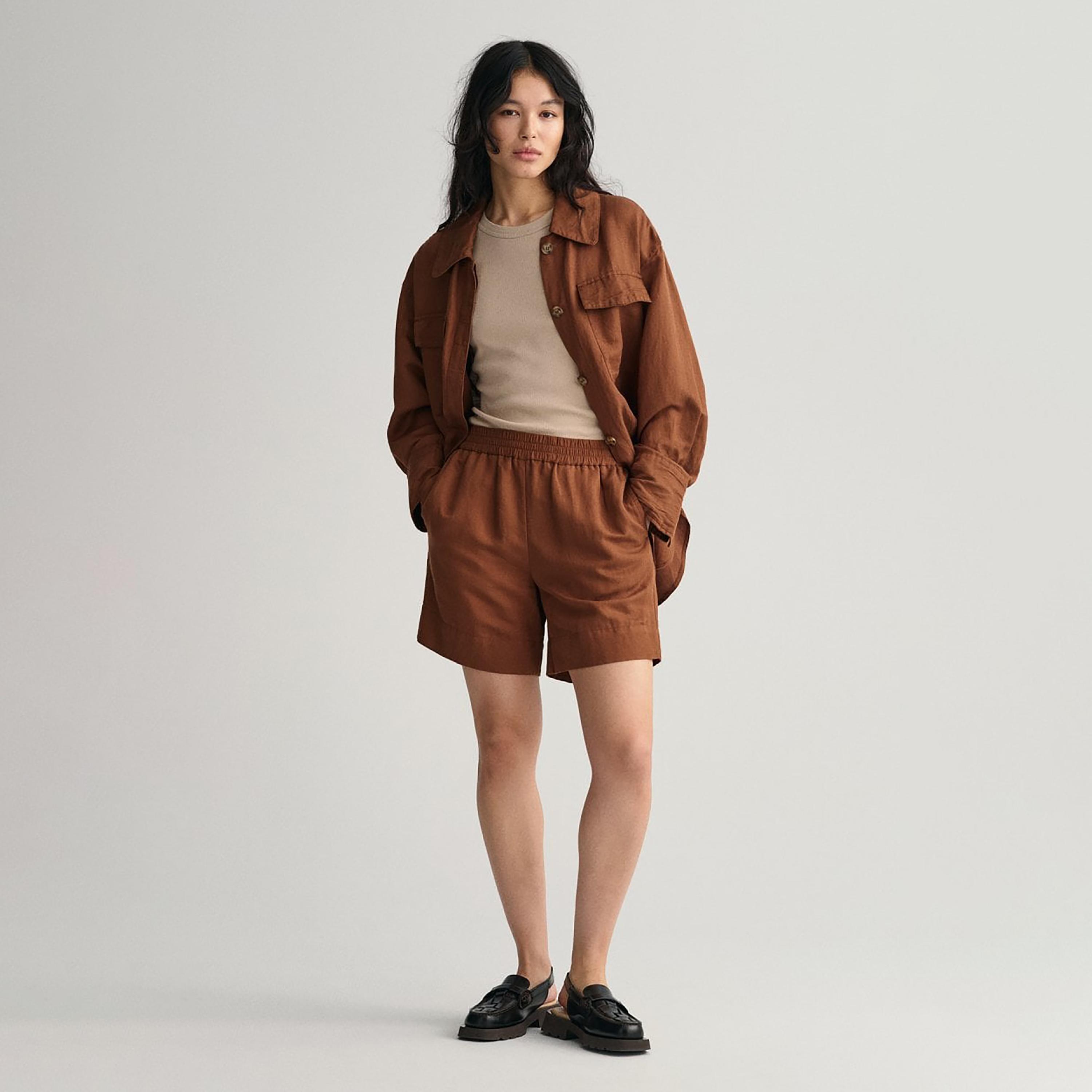 Gant Plain Mid-Rise Elasticated Waist Shorts-women-clothing-bottoms-shorts-image-4