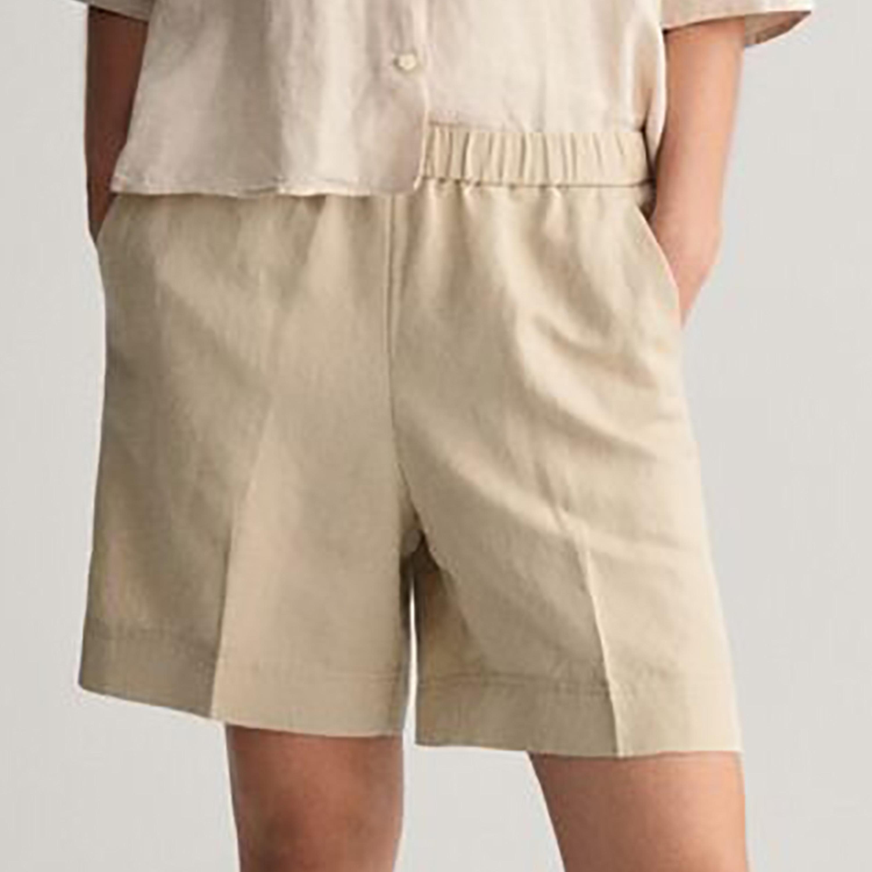 Gant شورت متوسط ​​الارتفاع بجيب مائل وحزام مطاطي-women-clothing-bottoms-shorts-image-7