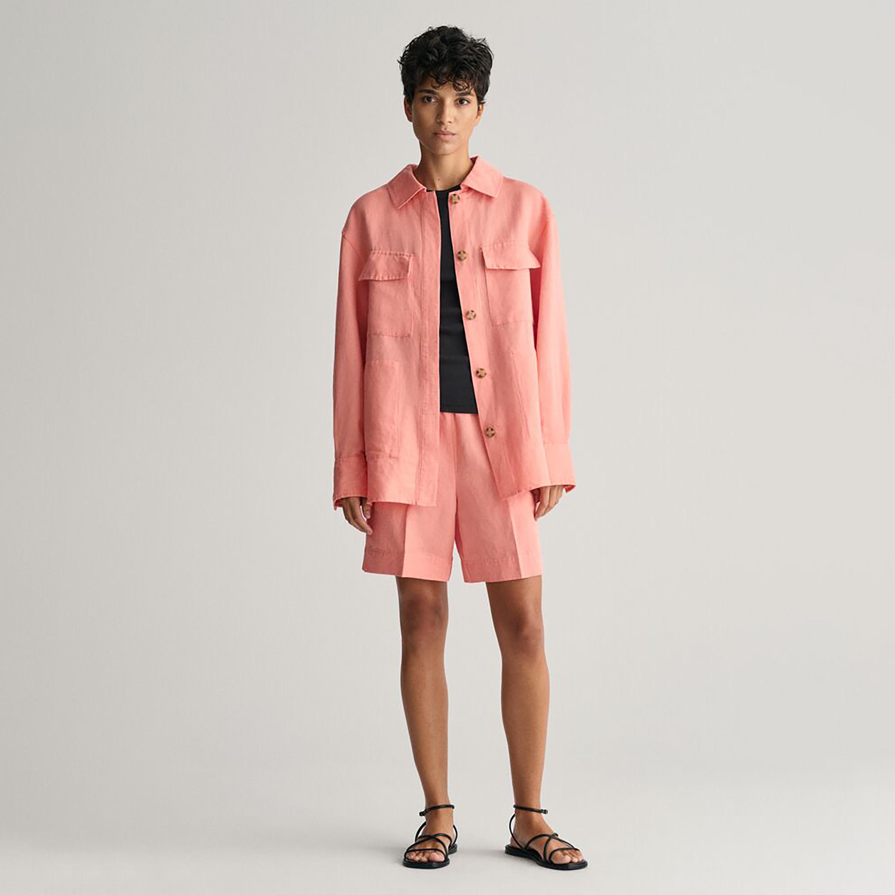 Gant Plain Mid-Rise Slanted Pocket Elasticated Waistband Shorts-women-clothing-bottoms-shorts-image-2