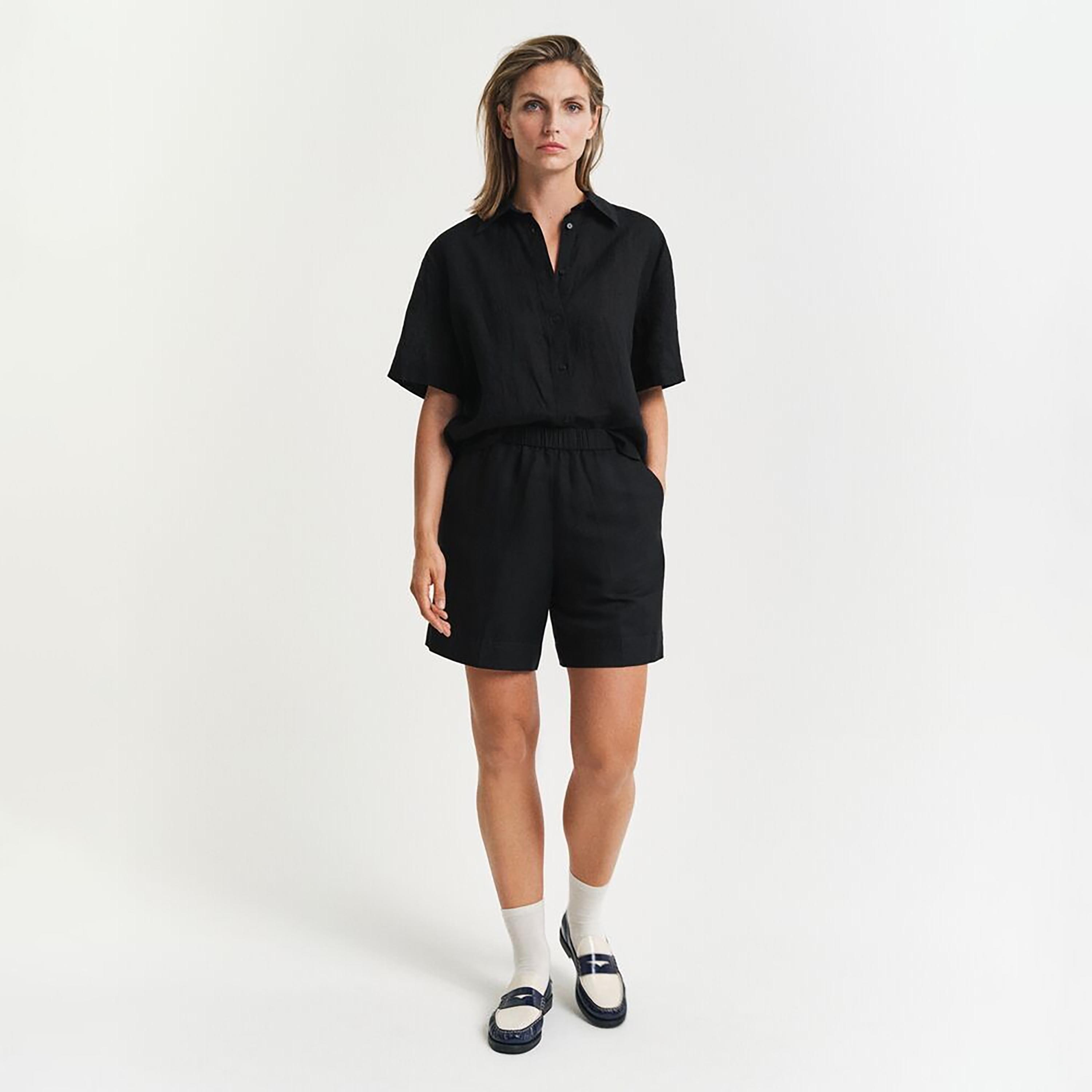 Gant Plain Mid Rise Elasticated Waist Women's Shorts-women-clothing-bottoms-shorts-image-2