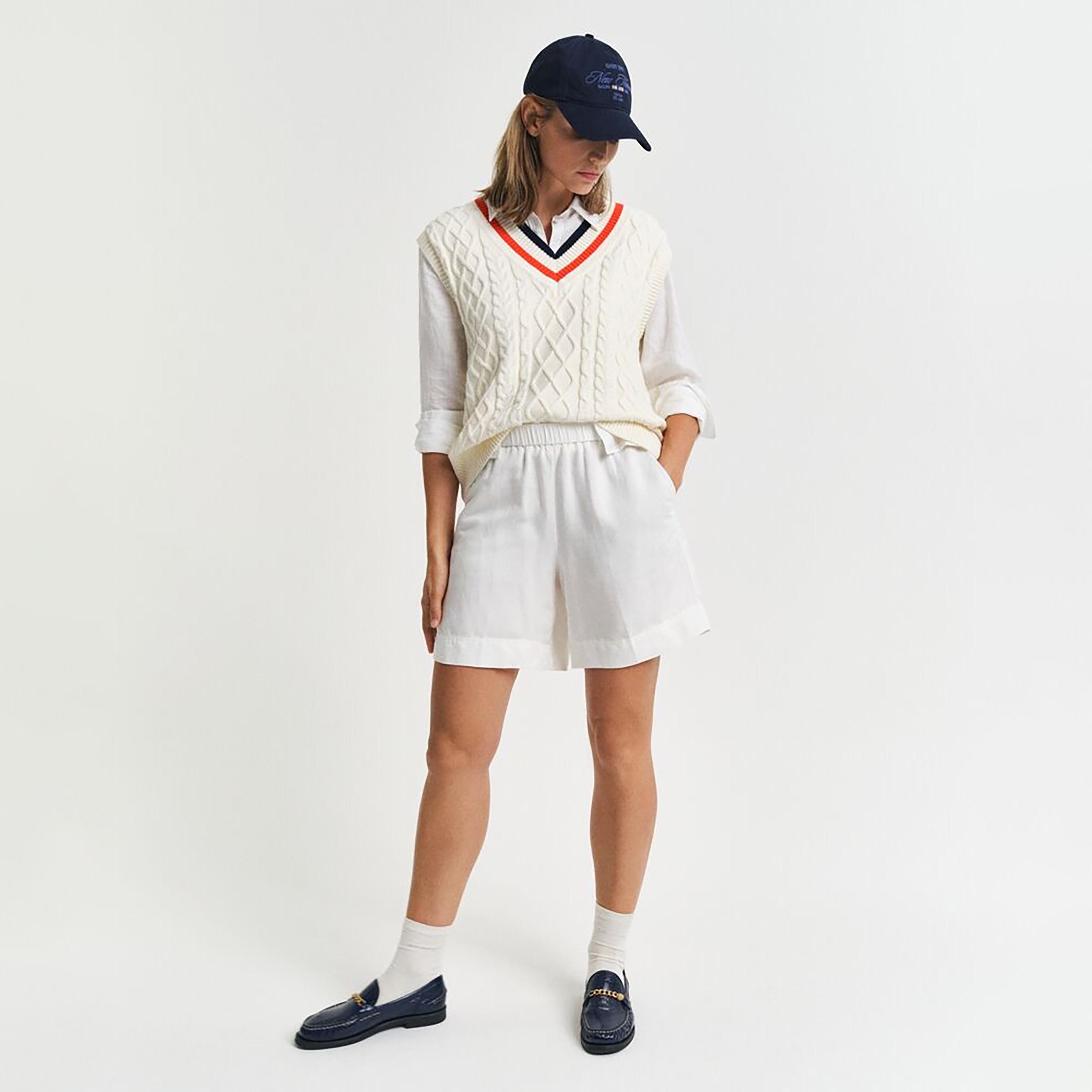 Gant Plain Mid Rise Elasticated Waist Women's Shorts-women-clothing-bottoms-shorts-image-2