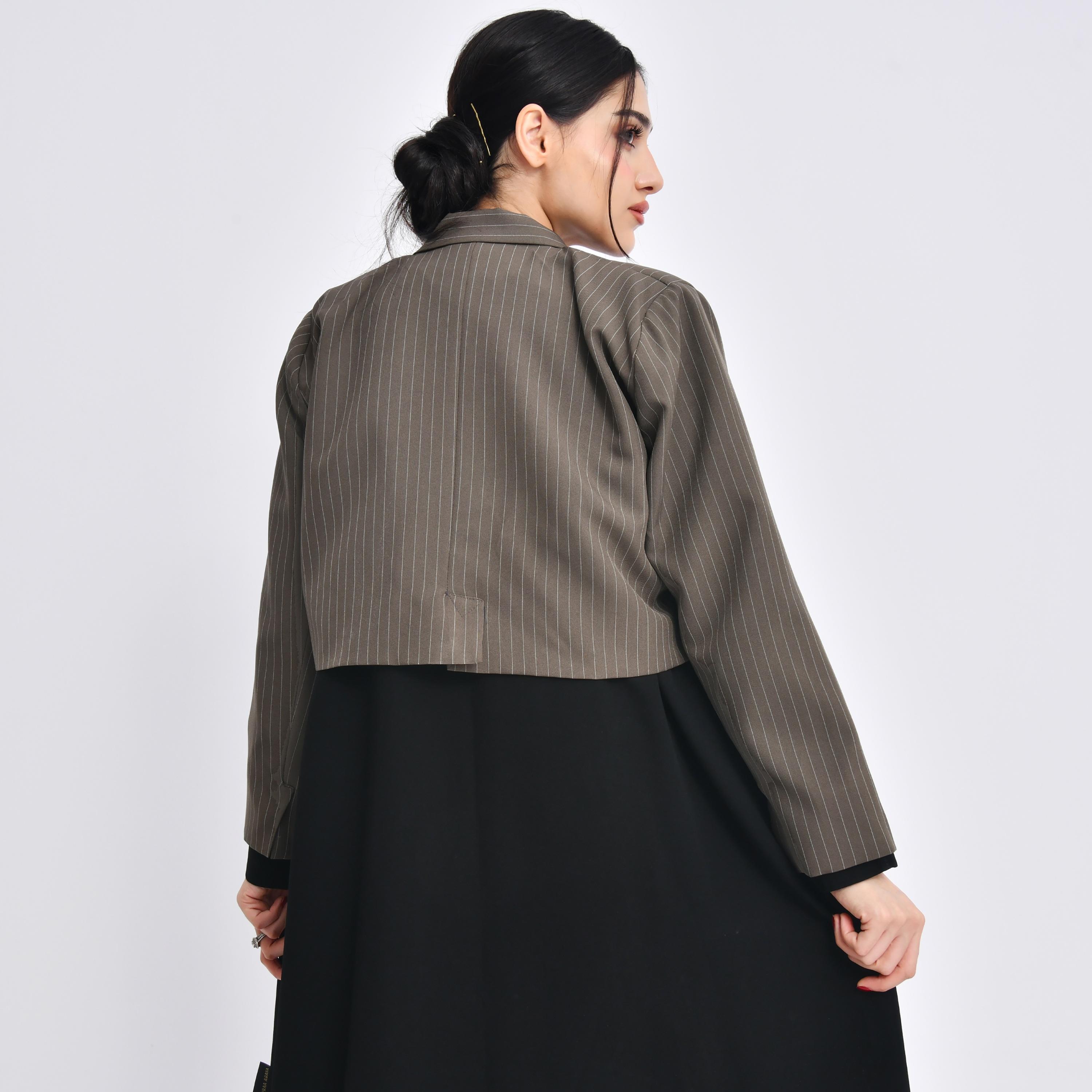 Hawraa Black Striped Crepe Lapel Collar Women's Abaya with Hijab-women-arabicclothing-abayas-image-5