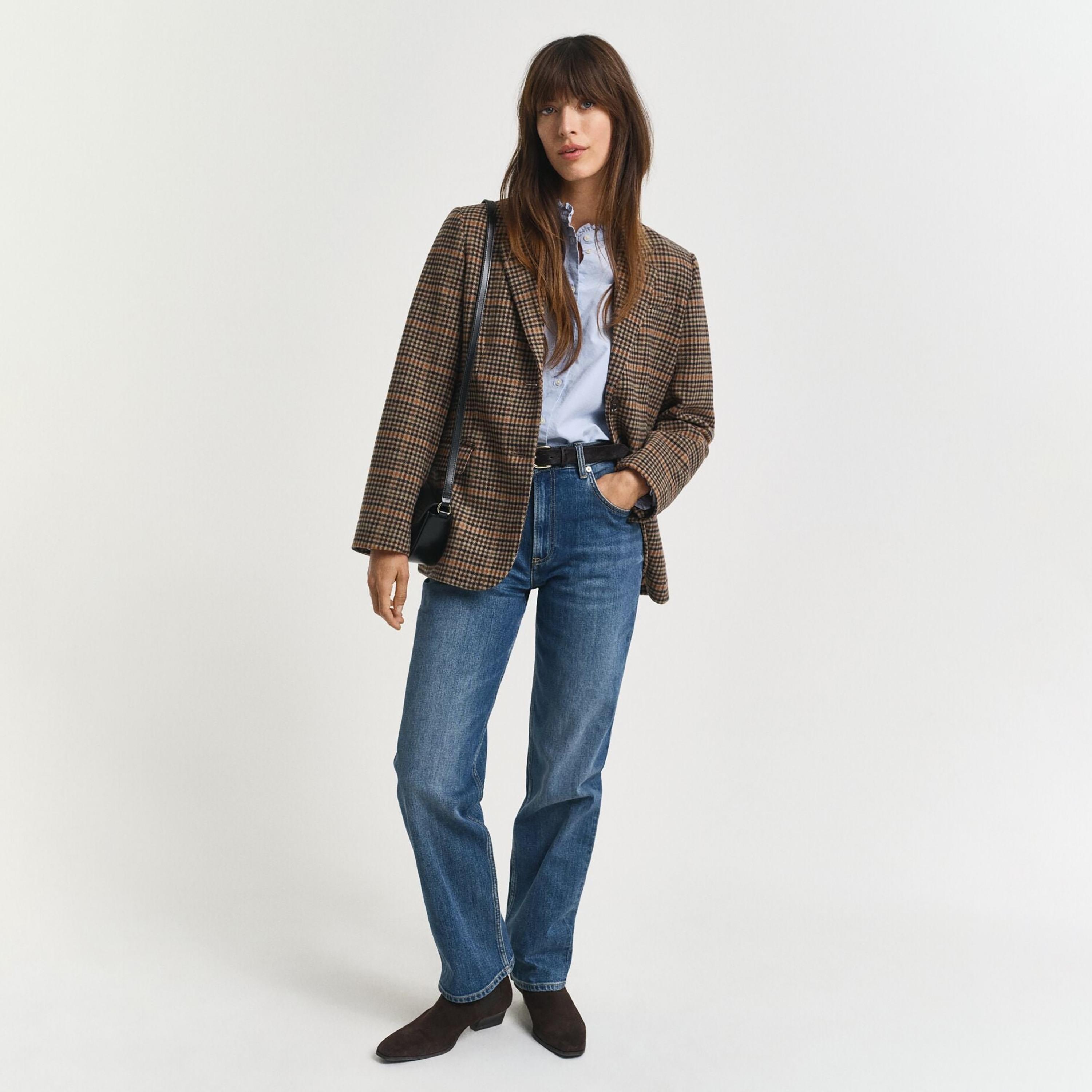 بنطلون جينز نسائي بخصر متوسط وقصة "ريجيولار فيت" بمظهر باهت فاتح من جانت-women-clothing-bottoms-jeans-image-2