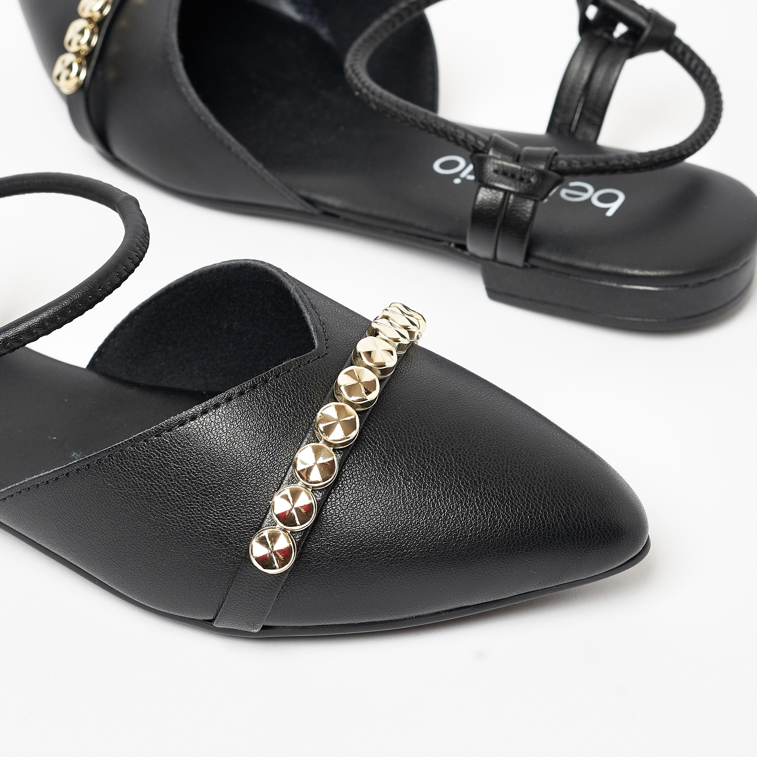 حذاء ميولز من بيرا ريو نسائي بمقدمة مدببة مع حزام للكاحل | 4134-499-25304-women-shoes-sandals-flats-image-5