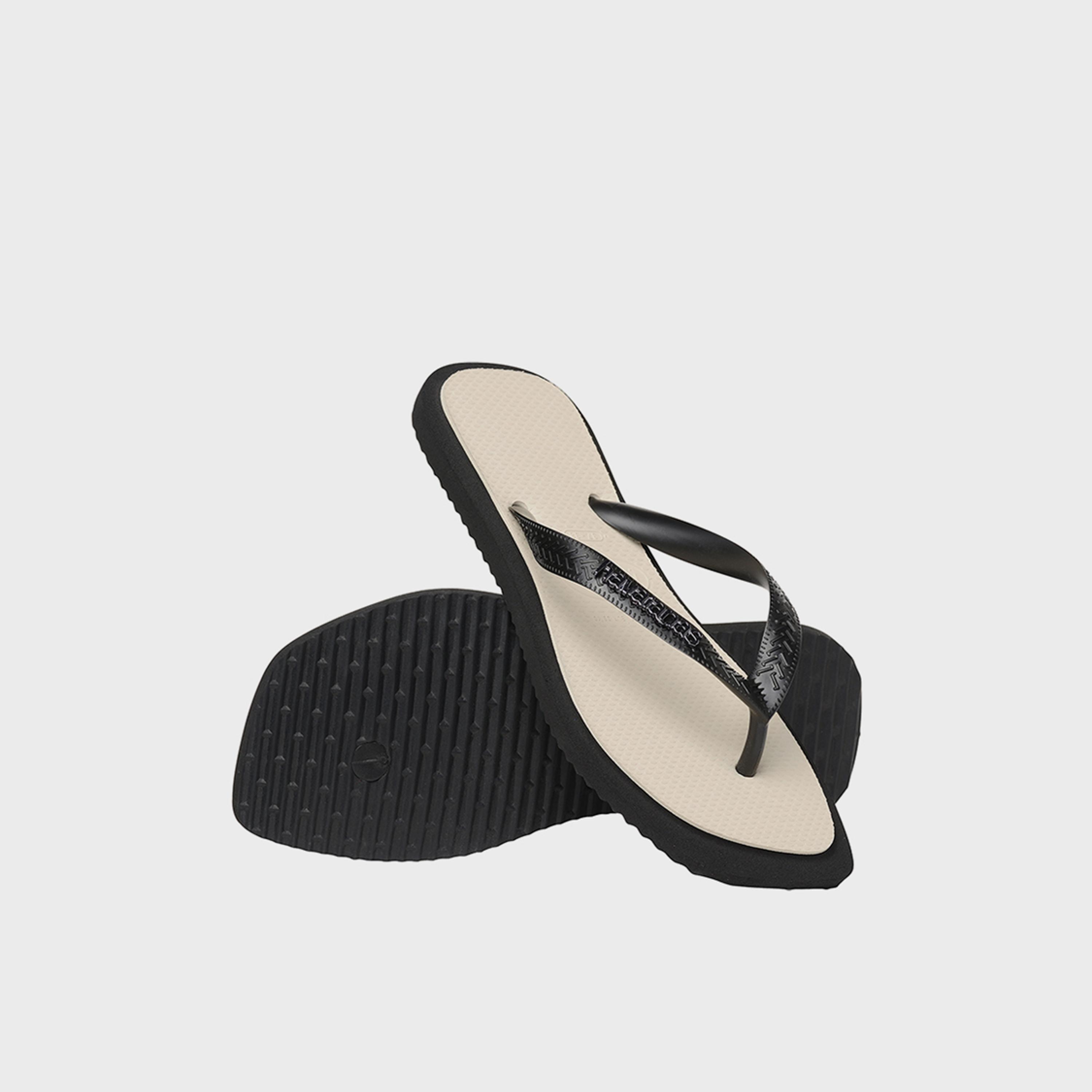 هافاياناس - شبشب نسائي مسطح سهل الارتداء | 4149944-0090-women-shoes-flipflopsandslides-image-4