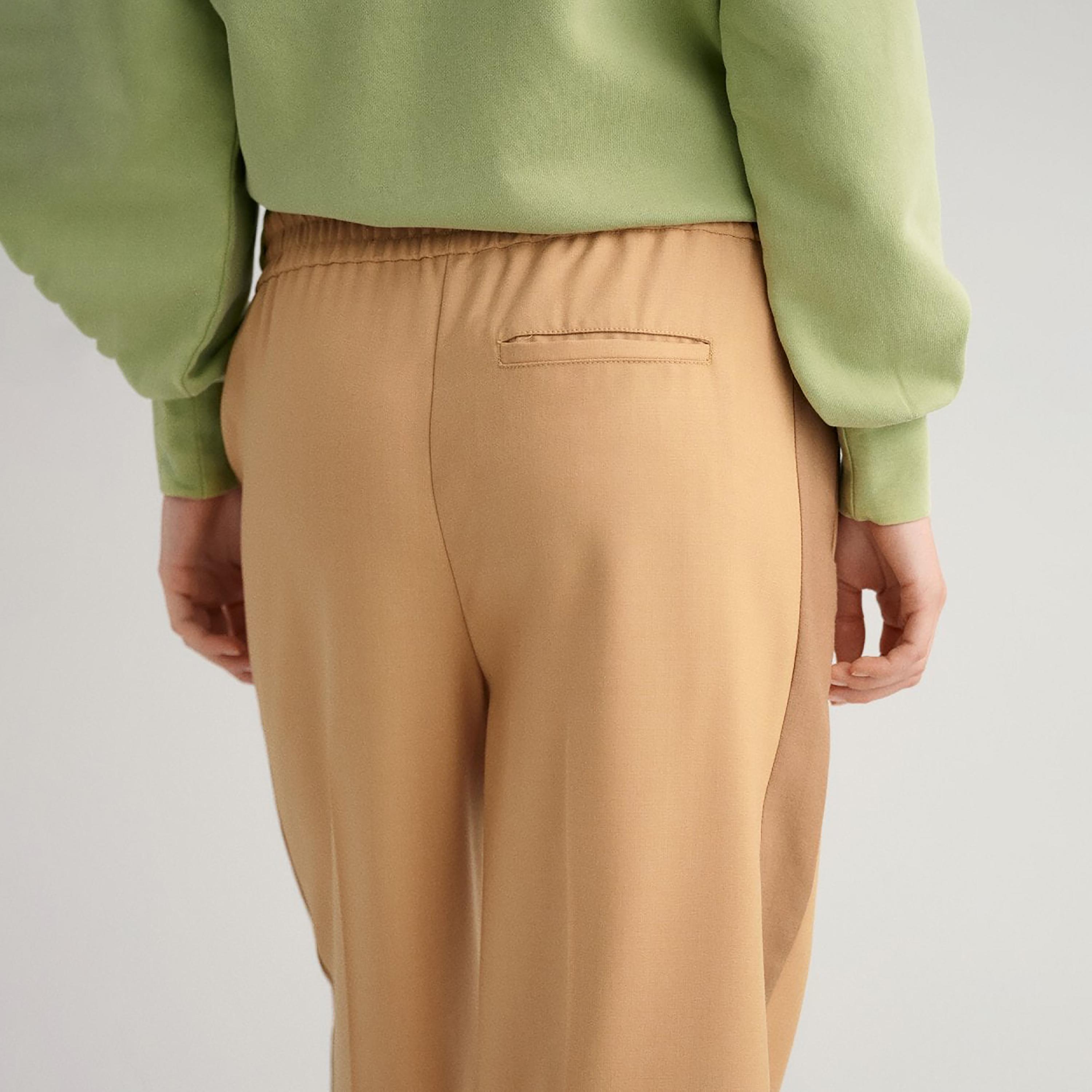 Gant Plain Mid-Rise Elastic Waistband Straight Women Trackpants-women-clothing-bottoms-trousers-image-3