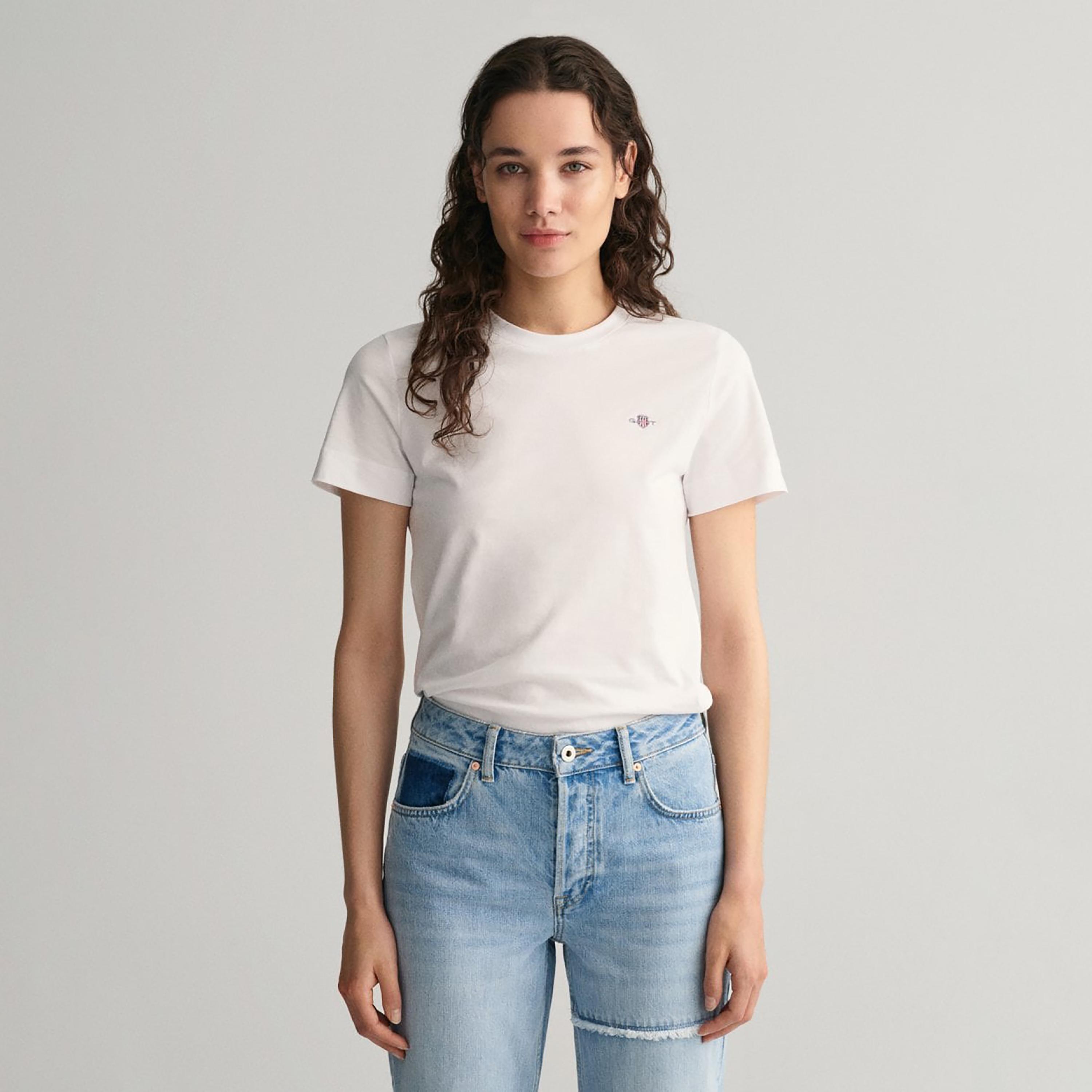 تي-شيرت جانت لوجو بأكمام قصيرة وياقة دائرية-women-clothing-tshirts-image-1