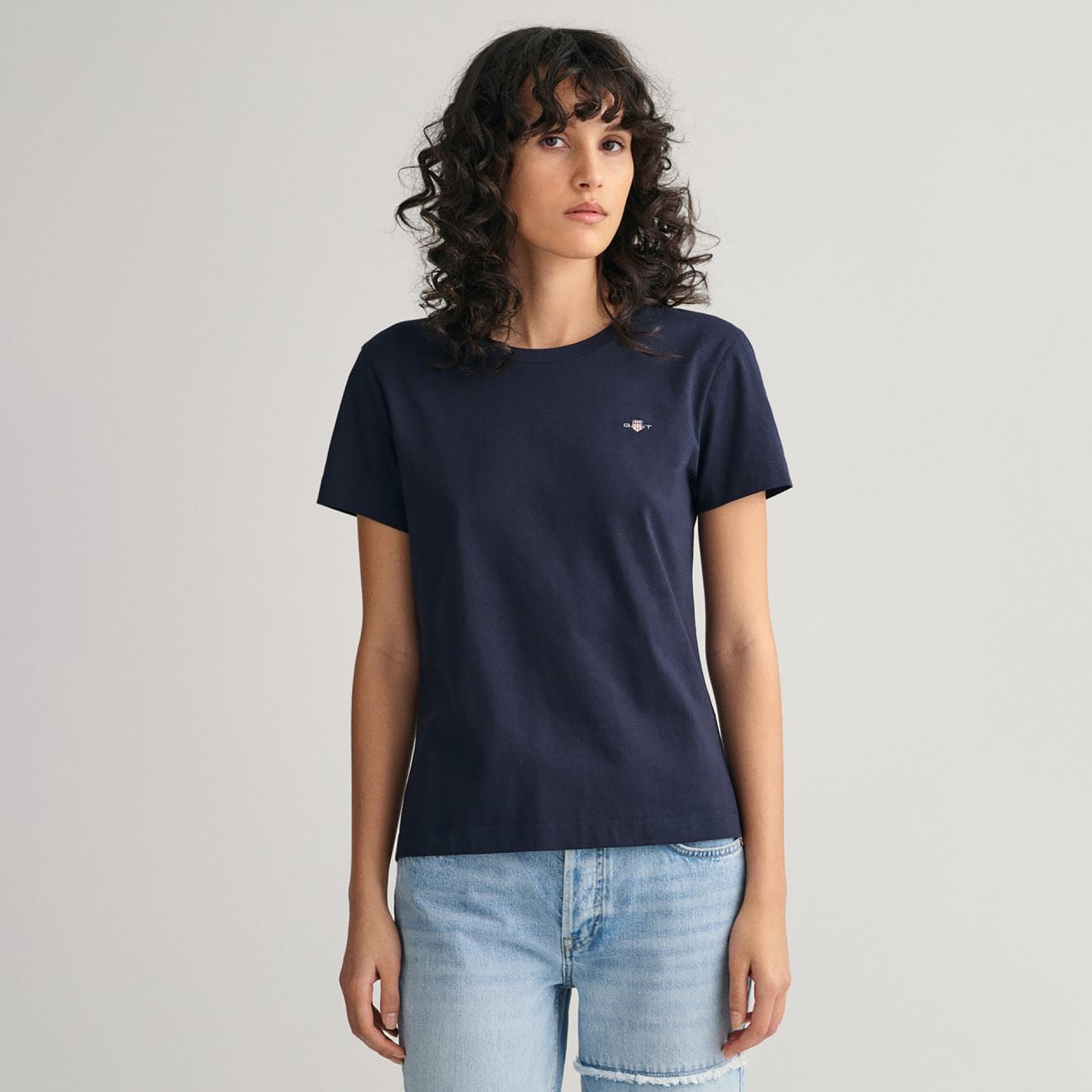 تي-شيرت جانت لوجو بأكمام قصيرة وياقة دائرية-women-clothing-tshirts-image-1